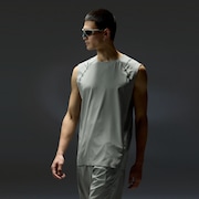 Latitude Veil Tank - Cement