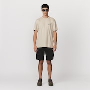 Camiseta Oakley Products Logo - Humus