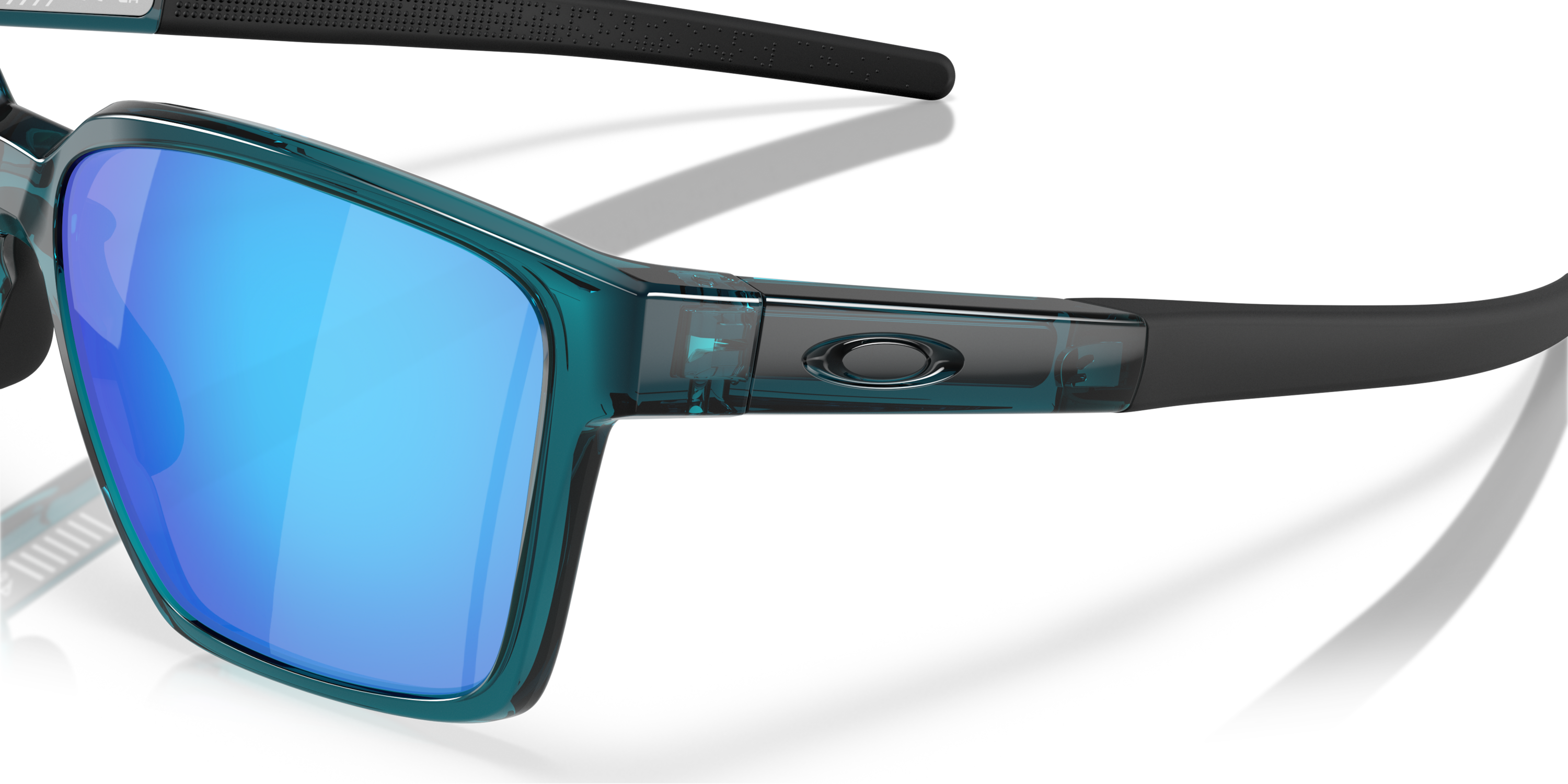 Oakley Actuator SQ Design