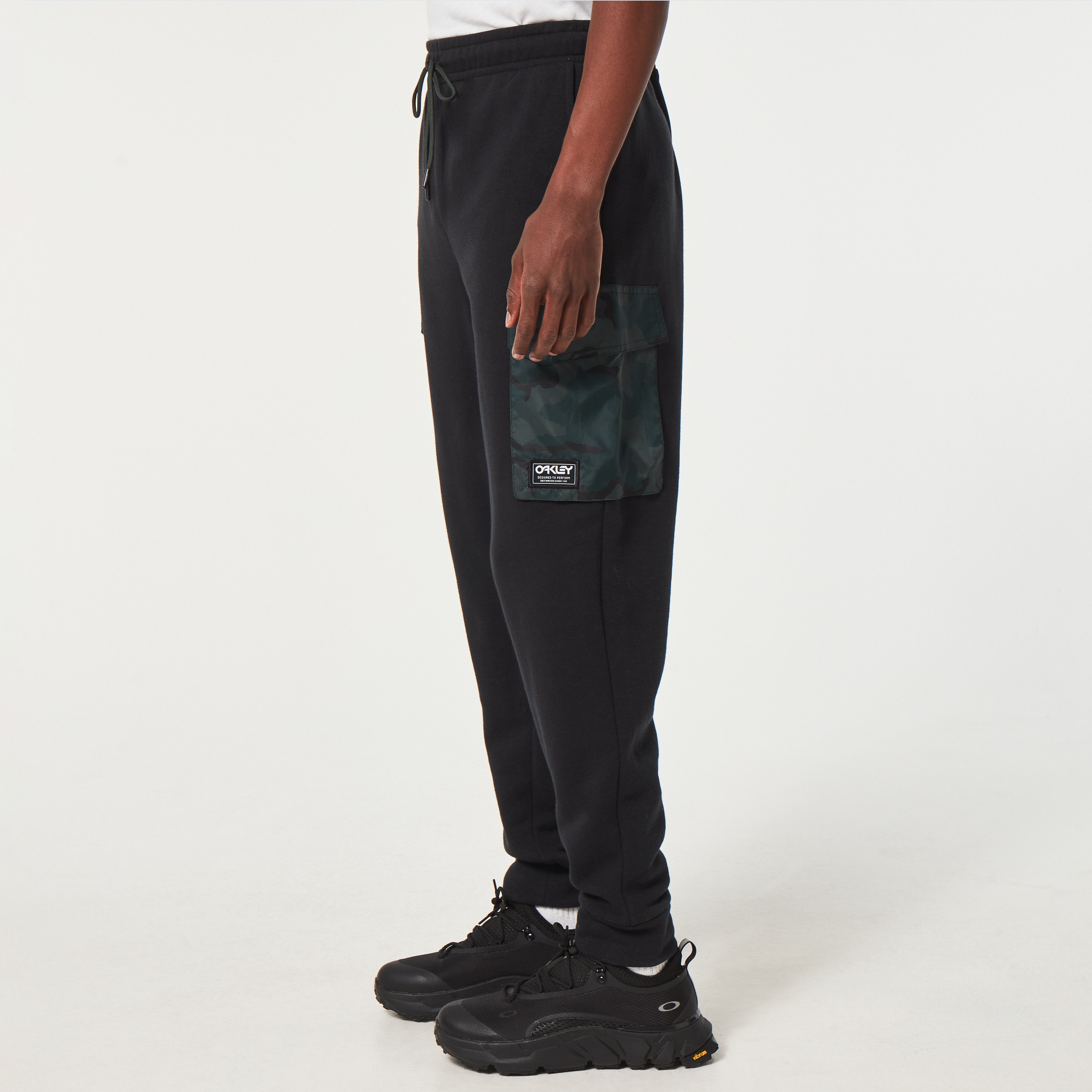 パンツ oakley nylon jogger pants black XL Oakley Road Trip Rc Cargo Sweatpants - Black/B1B Camo Hunter