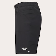 Seeker Whip Lined Short - Pitch Black