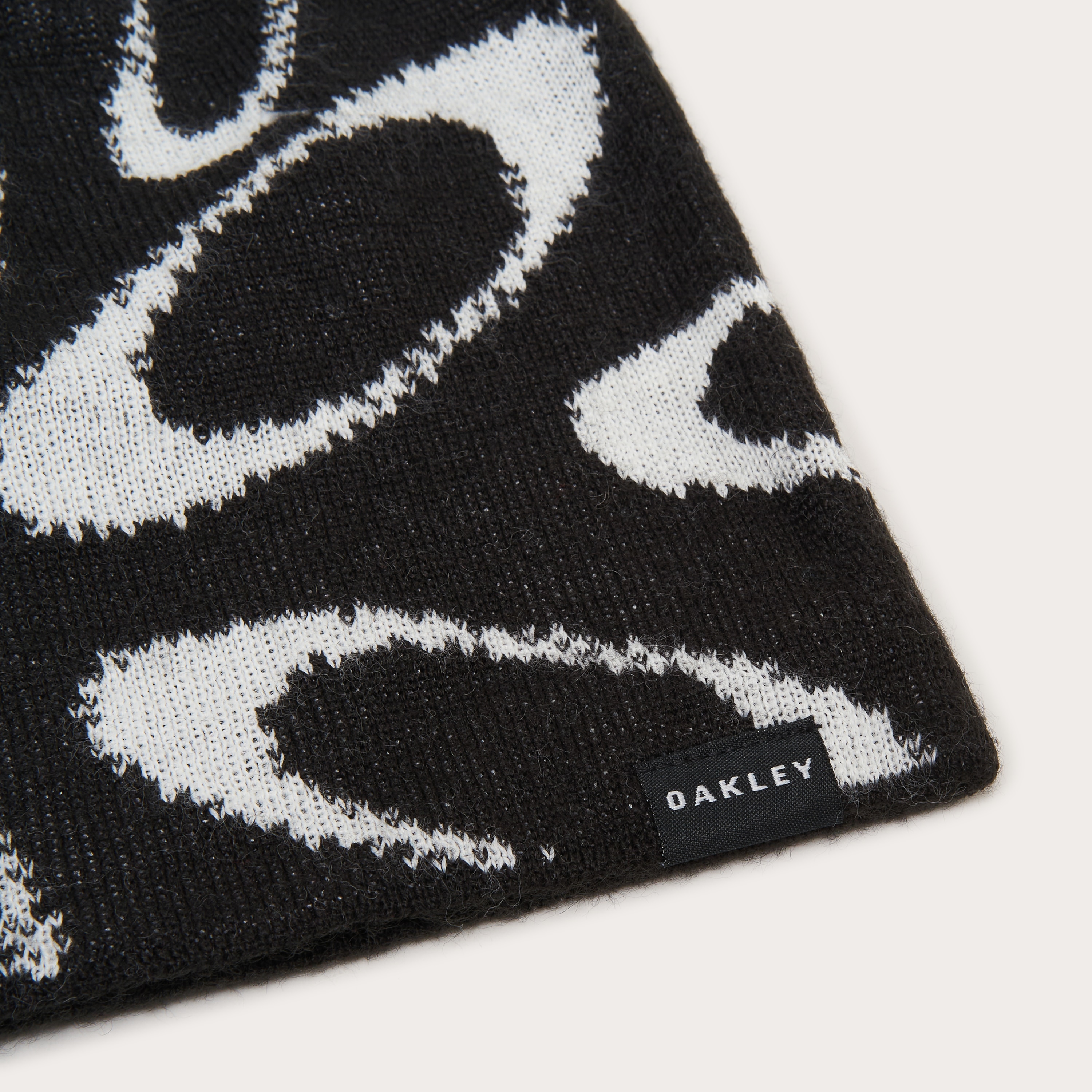 Oakley Ellipse Graphic Beanie - Black/White | Oakley® US