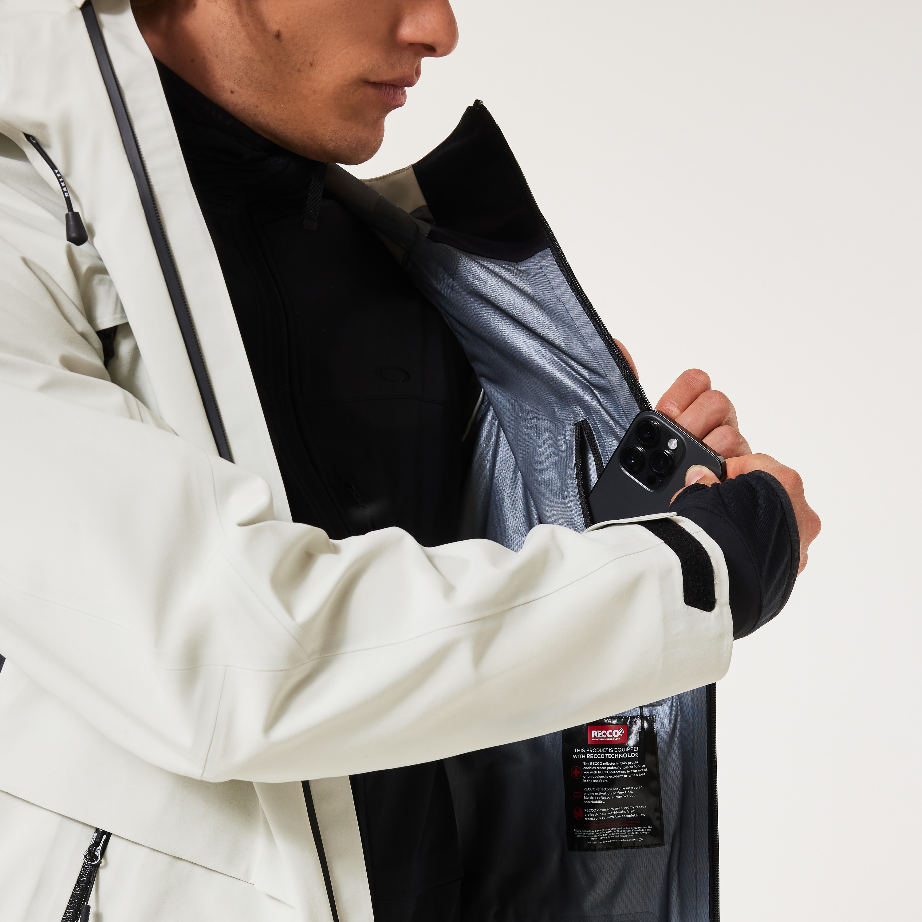 Oakley Bowls Gore-Tex Shell Jacket - Mist | Oakley® US