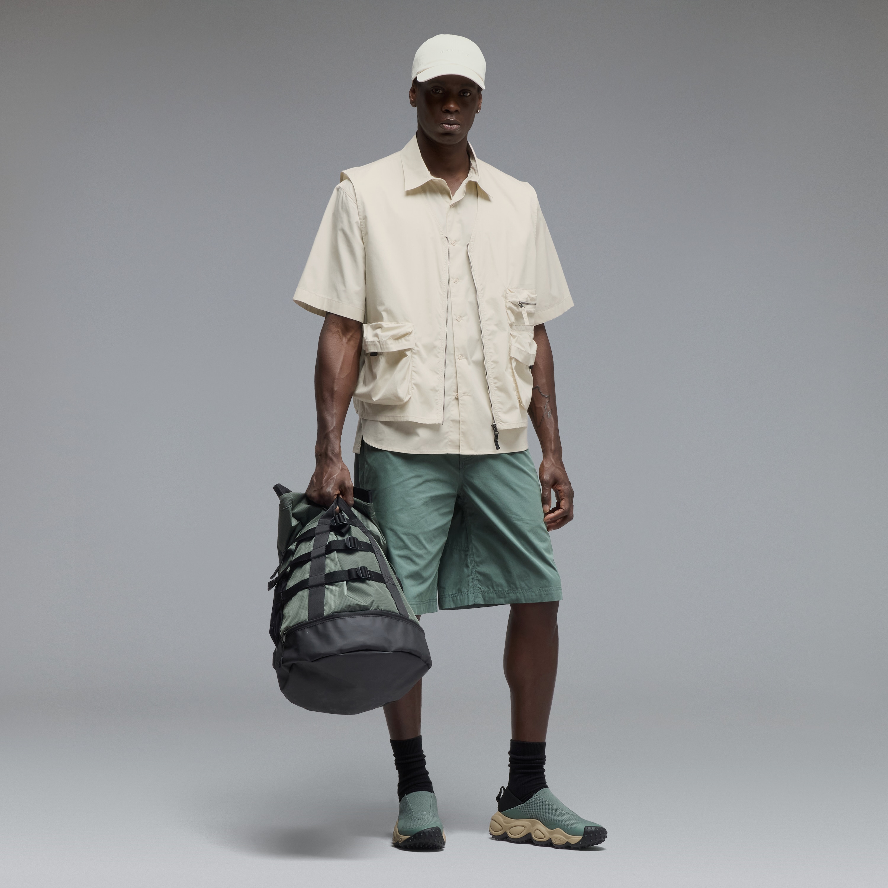 Oakley Echo Rise Vest in Mist | Oakley® US
