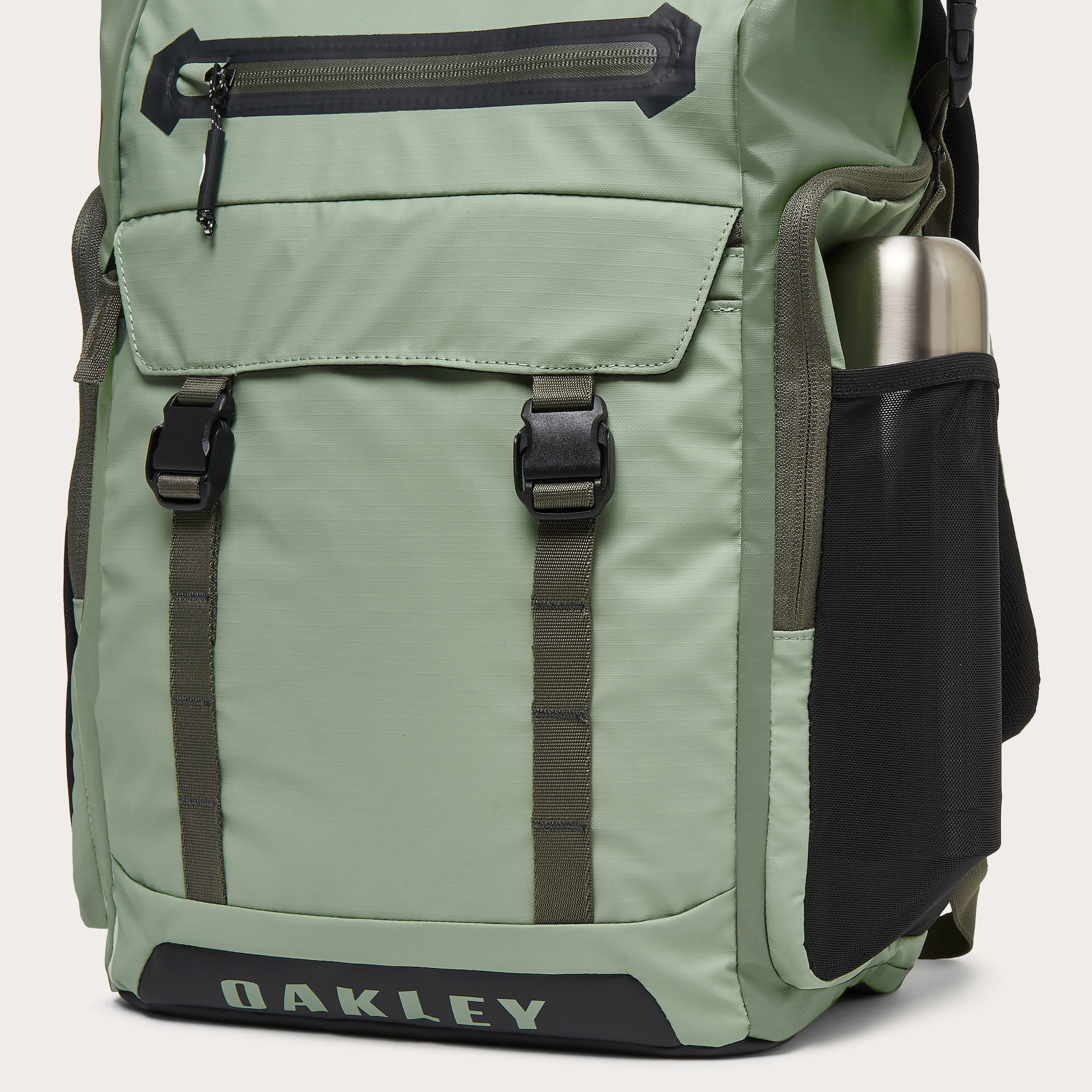 Oakley 25L Road Trip Terrain RC Green Backpack main image 1