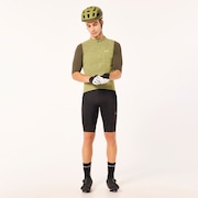 オークリー ビブショーツ OFF GRID CARGO BIB SHORT Oakley Off Grid Cargo Bib Short - Blackout | Oakley® CA