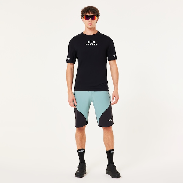 Shop Oakley Cycling Wear & Accessories | Oakley® US
