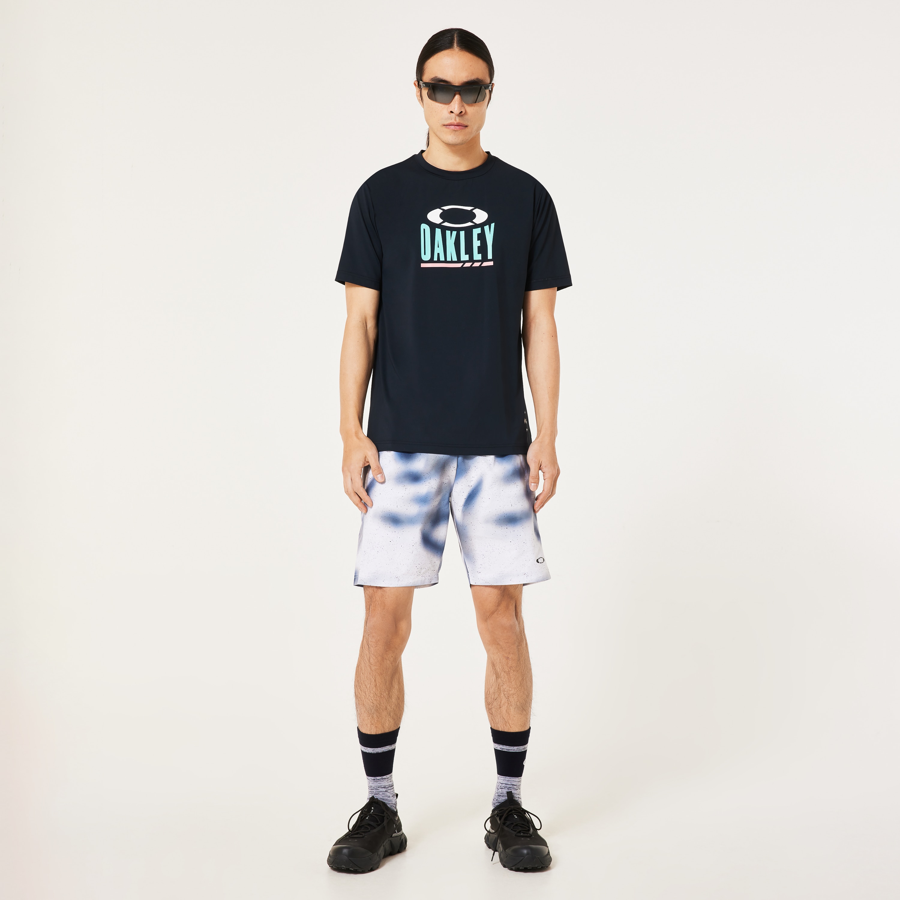 OAKLEY パフォーマンスフィット シャツ JPN XL カモフラージュ OAKLEY パフォーマンスフィット シャツ JPN XL カモフラージュ OAKLEY