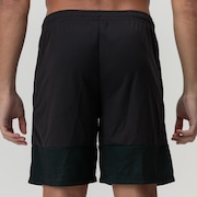 Oakley Trn Knit Graphic Shorts - Blackout | Oakley® BR