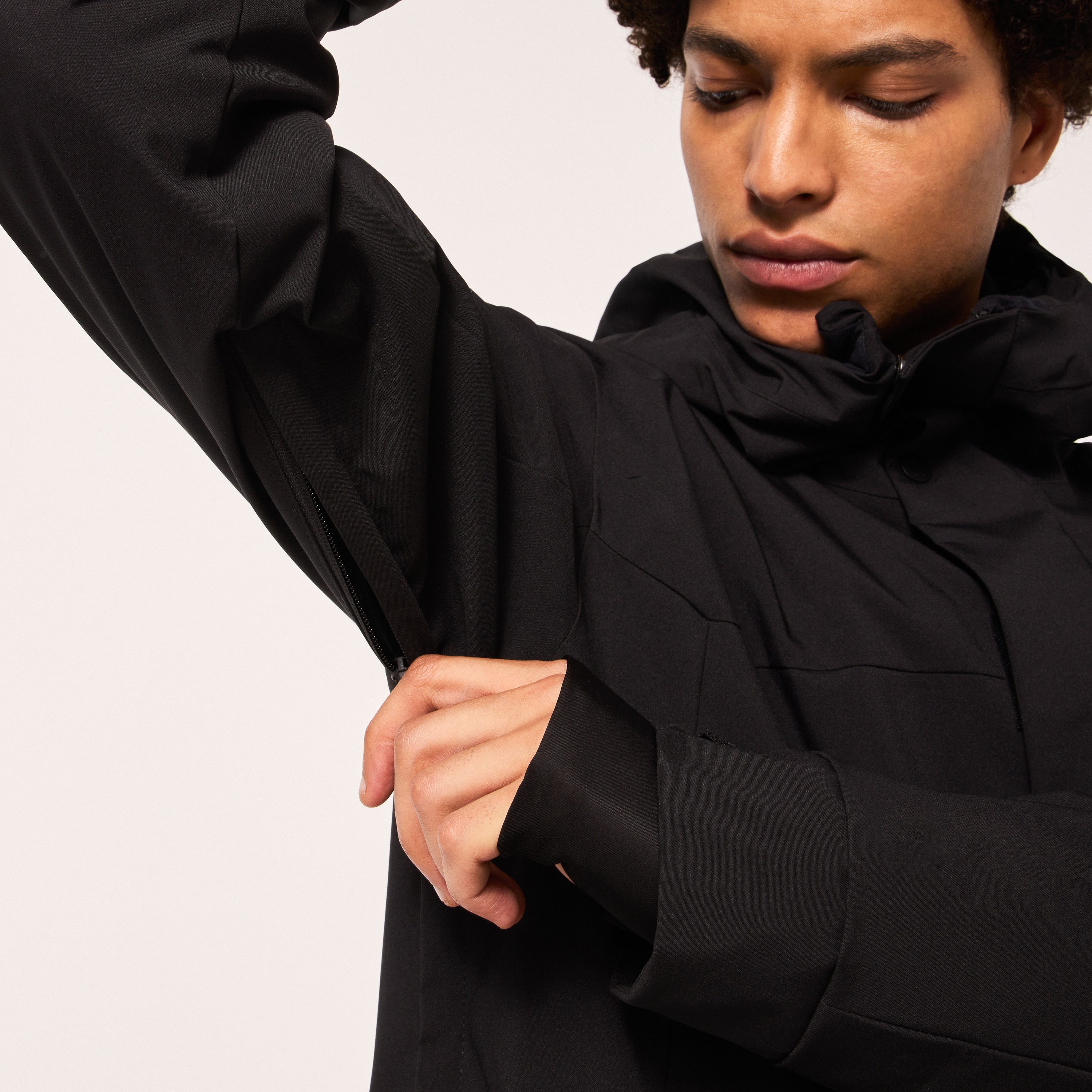 Oakley Tnp Tbt Insulated Jacket - Black/White Logo | Oakley® US Oakley Tnp Tbt Insulated Jacket - Black/White Logo | Oakley® US