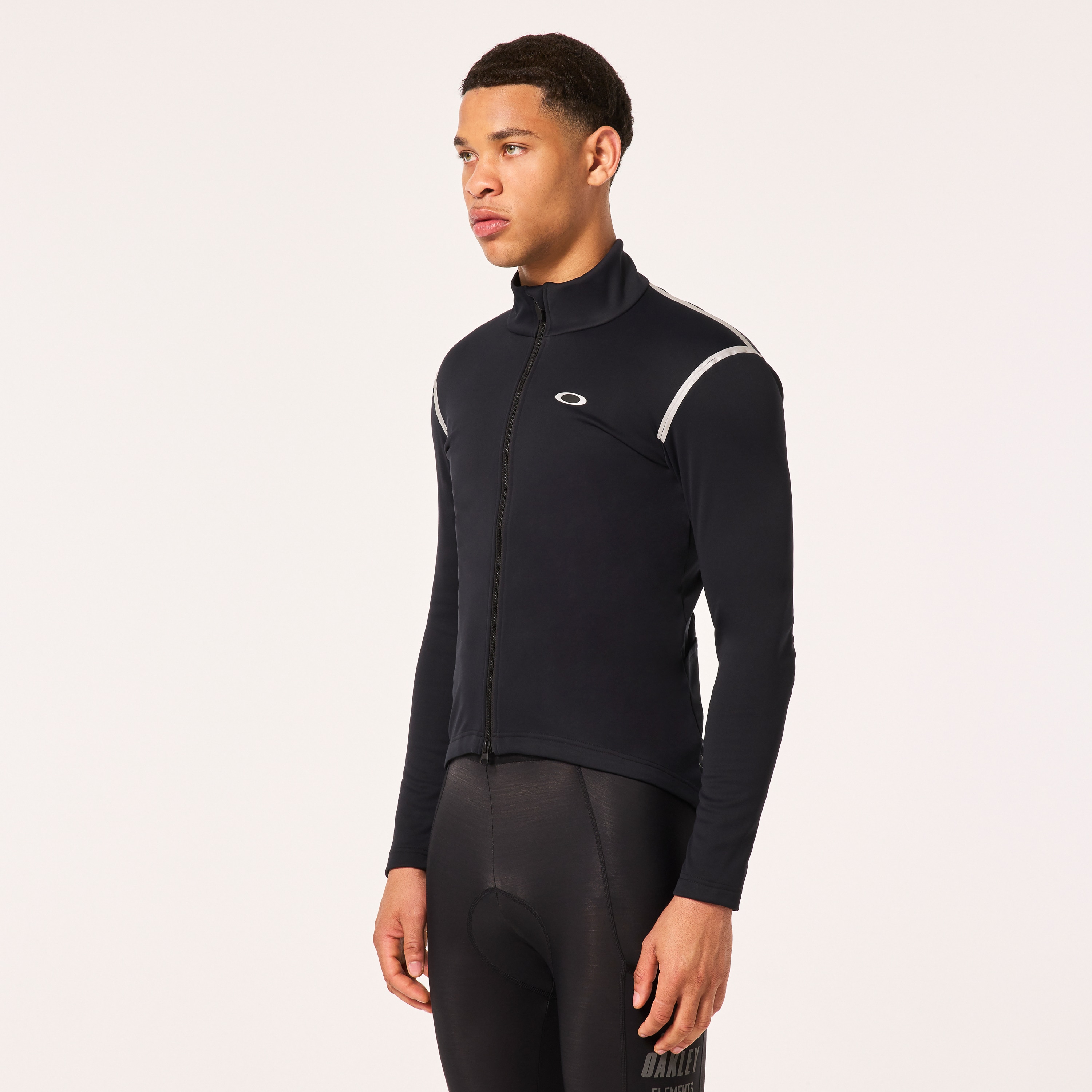 FOA404896__02E_ombk1.png?