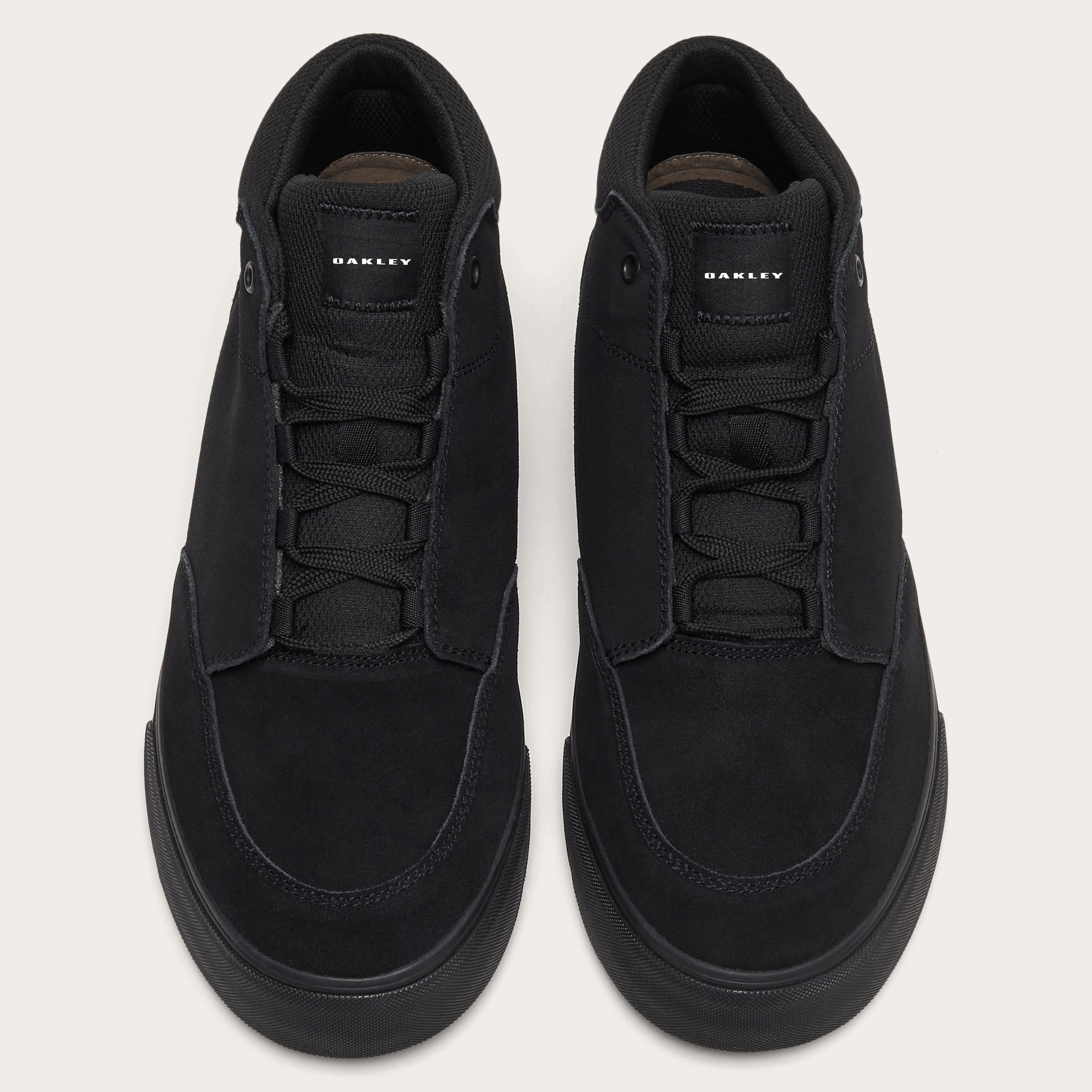緊急‼️Oakley BANKS HIGH CANVAS OAKLEY run Oakley Banks High Canvas - Black/White - FOF100551-022