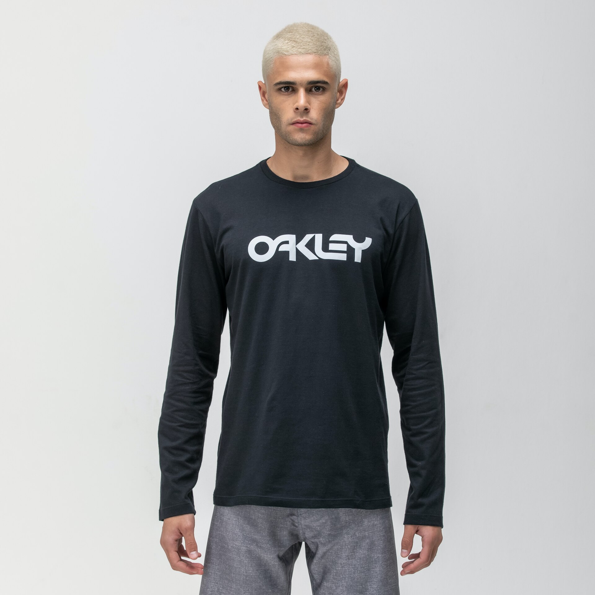 Oakley Camiseta Mark II Ls Tee em Jet Black | Oakley® BR