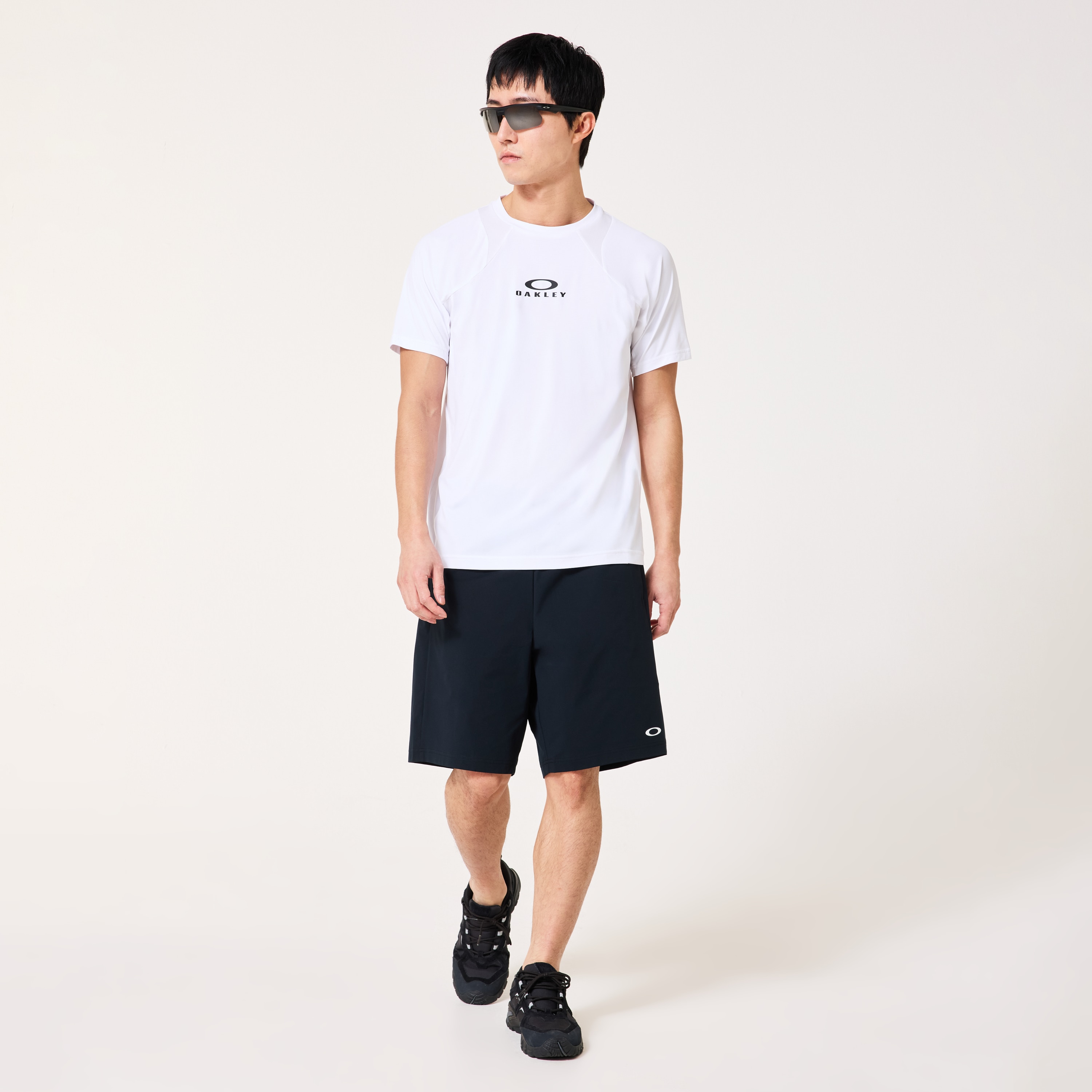spur シュプール　脇目　oc Oakley Foundational Tech Shorts 1.0 - Pitch Black | Oakley® 日本