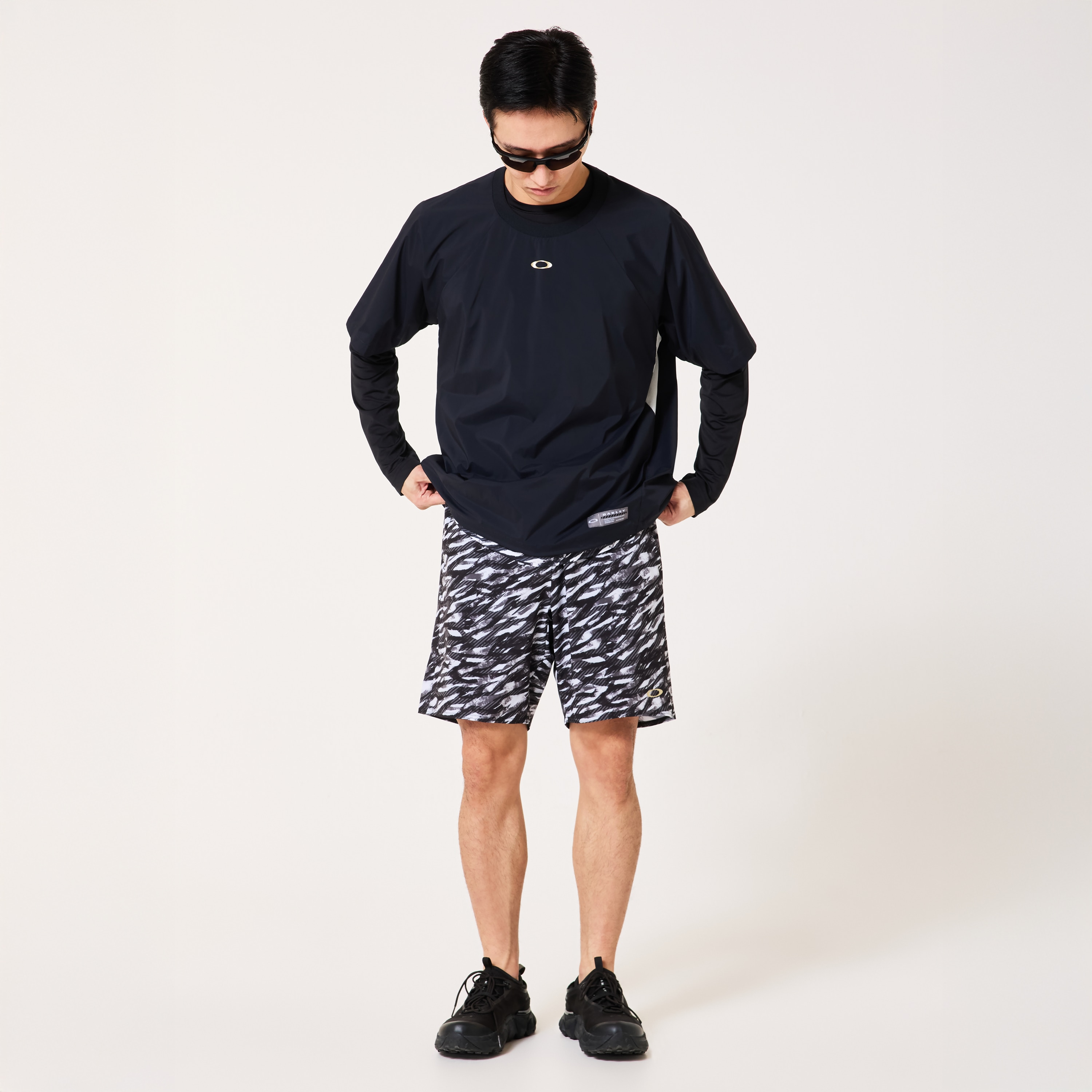 Oakley Striking Wind SS Lt Piste 9.0 - Pitch Black | Oakley® 日本