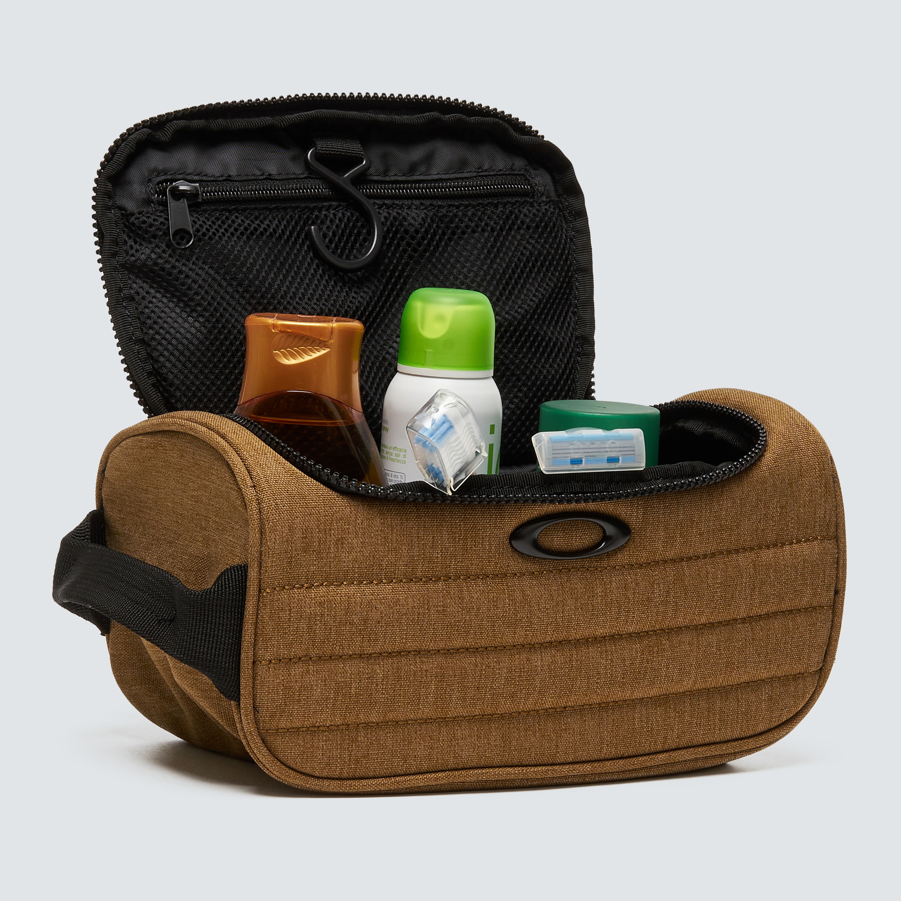 Oakley Enduro Beauty Case - Coyote | Oakley® US