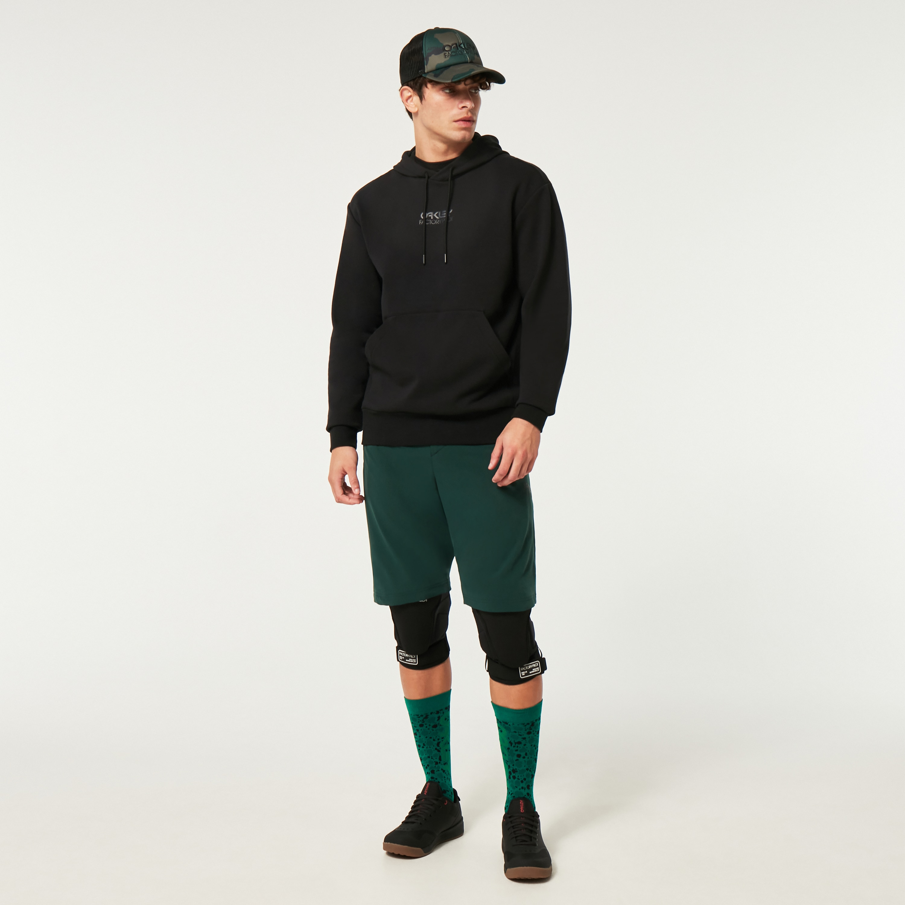 Oakley Factory Pilot Rc Hoodie - Blackout | Oakley® US