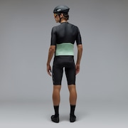 Endurance Bib - Pitch Black