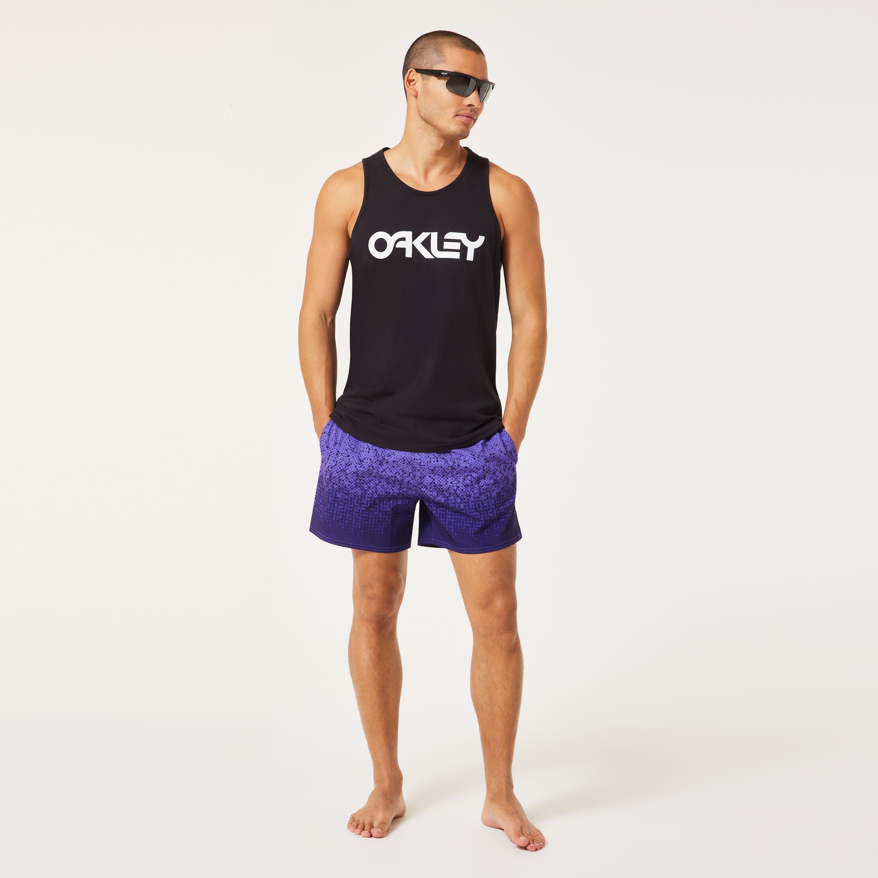 Oakley Sand Pixel Rc 16 Beachshort In Purple