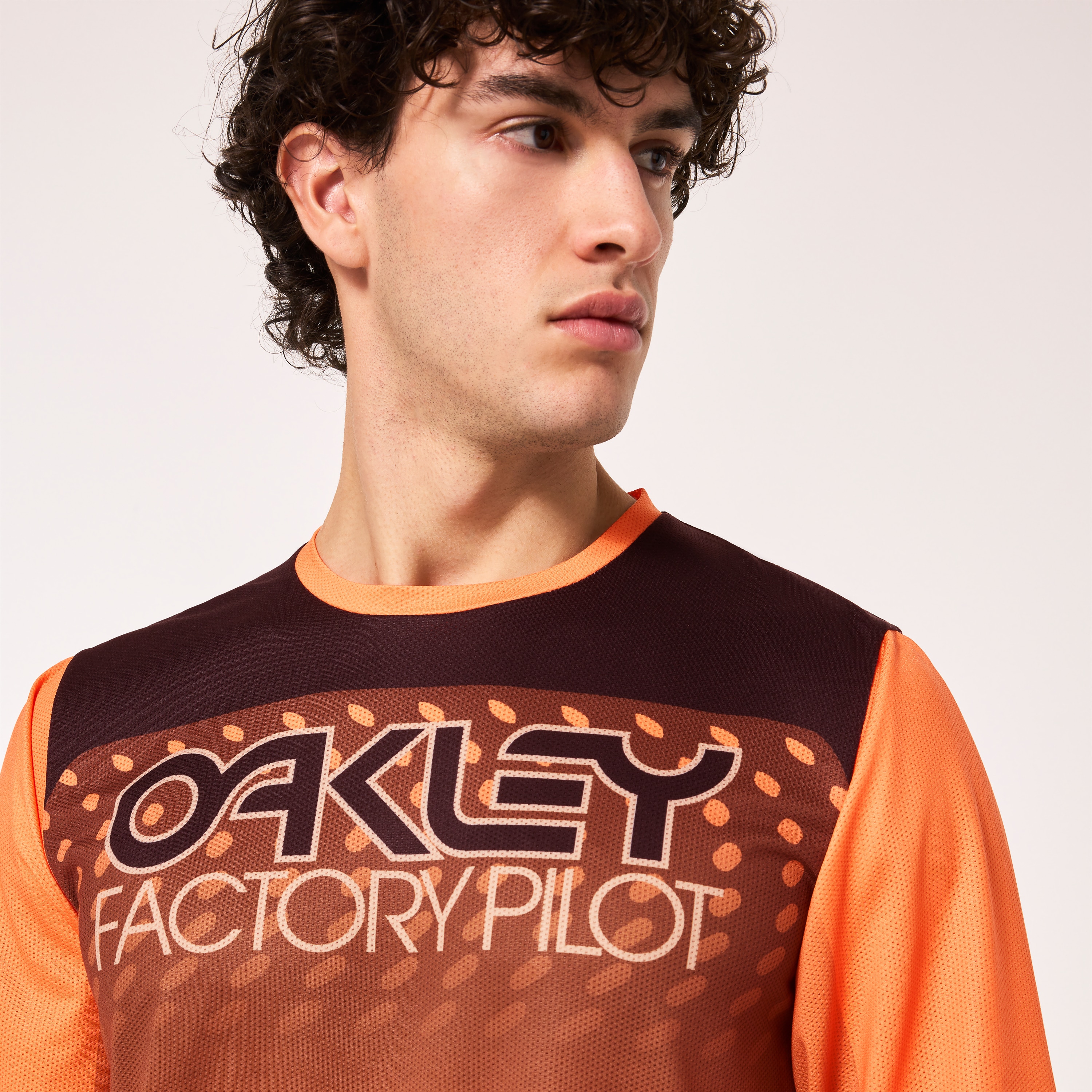 FOA404904__92I_omdtl2.png?