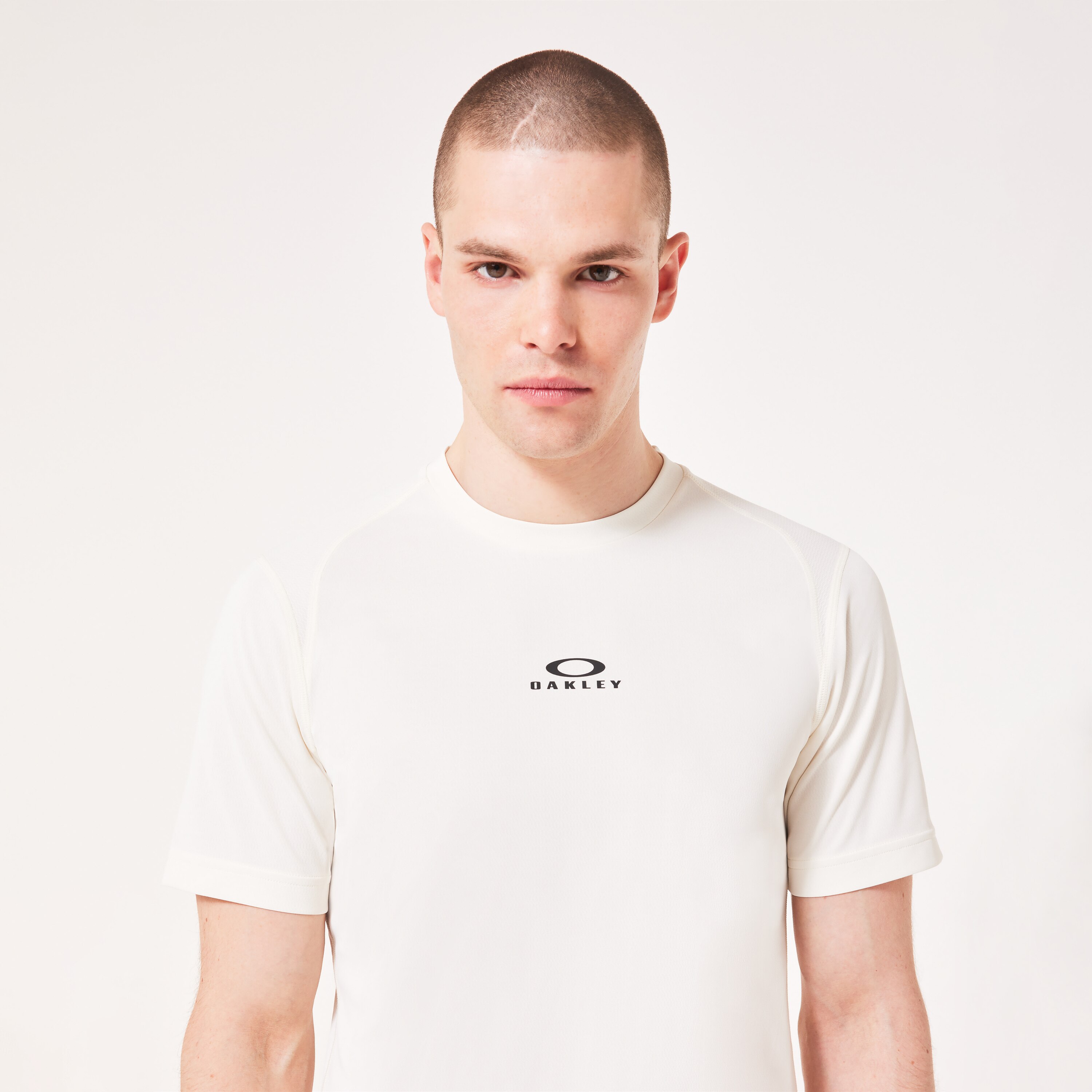 Oakley Foundational Training Short Sleeve Tee - Artic White | Oakley® US