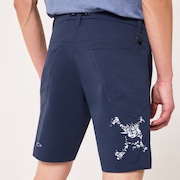 Skull Heat Block Staple Shorts - Midnight Blue