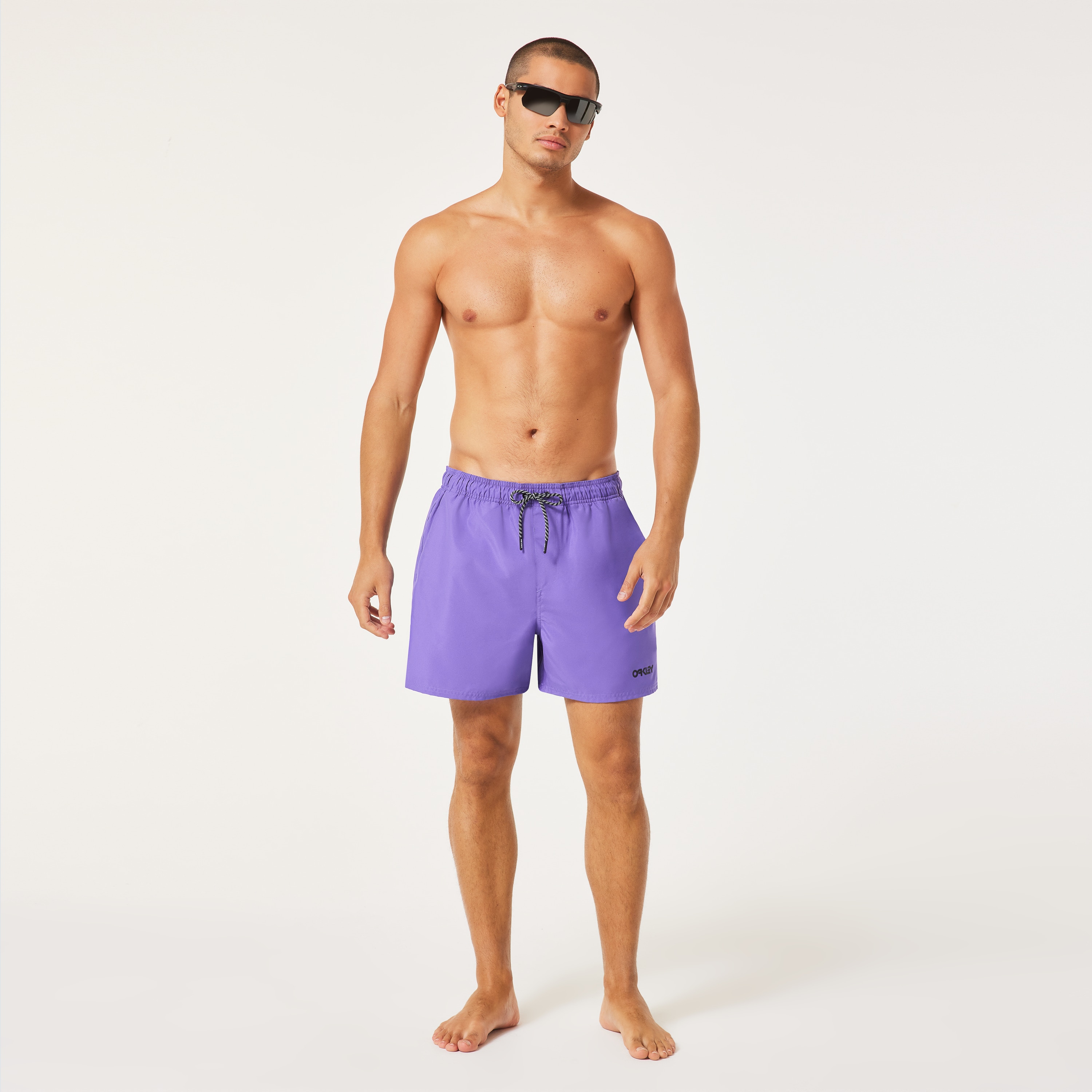 Oakley Beach Volley 16 Beachshort In Purple