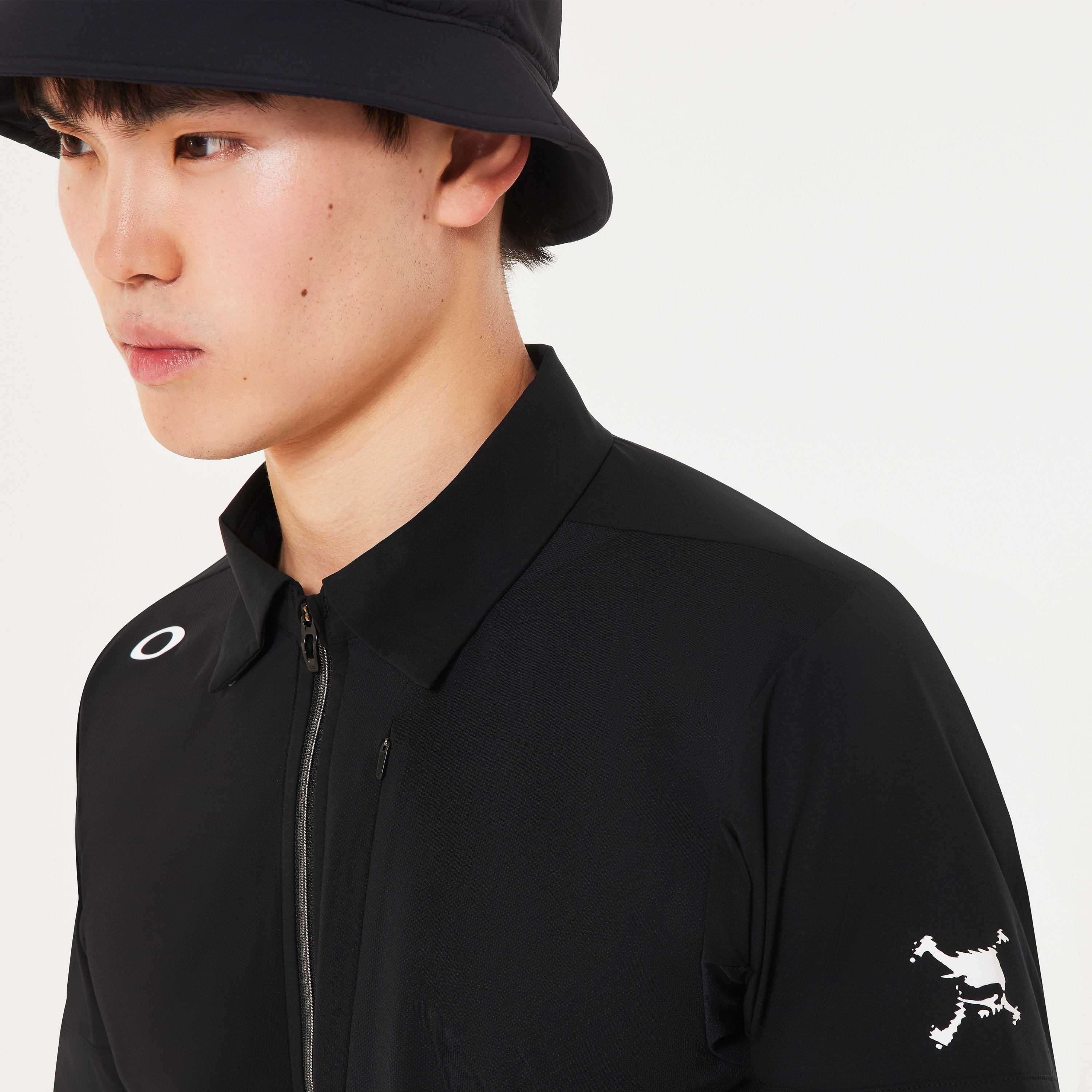 Oakley Skull Ideally Hybrid Zip Shirt - Blackout | Oakley® US
