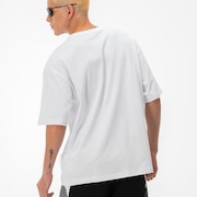 Camiseta Oakley Mad Lab Rubber Logo - White