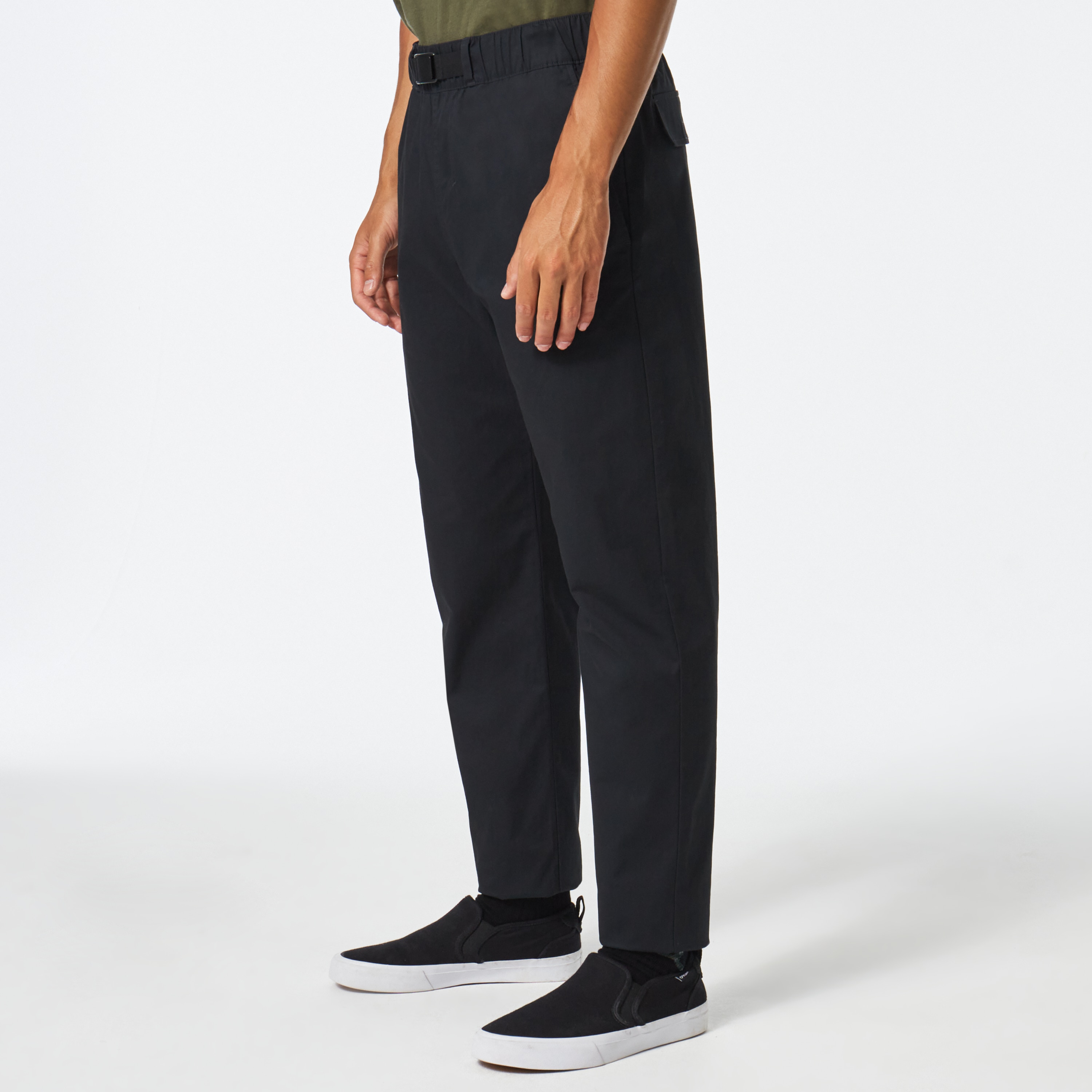 Oakley Oakley Roam Commuter Pant - Blackout | Oakley® US