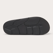 Studio Slide - Blackout