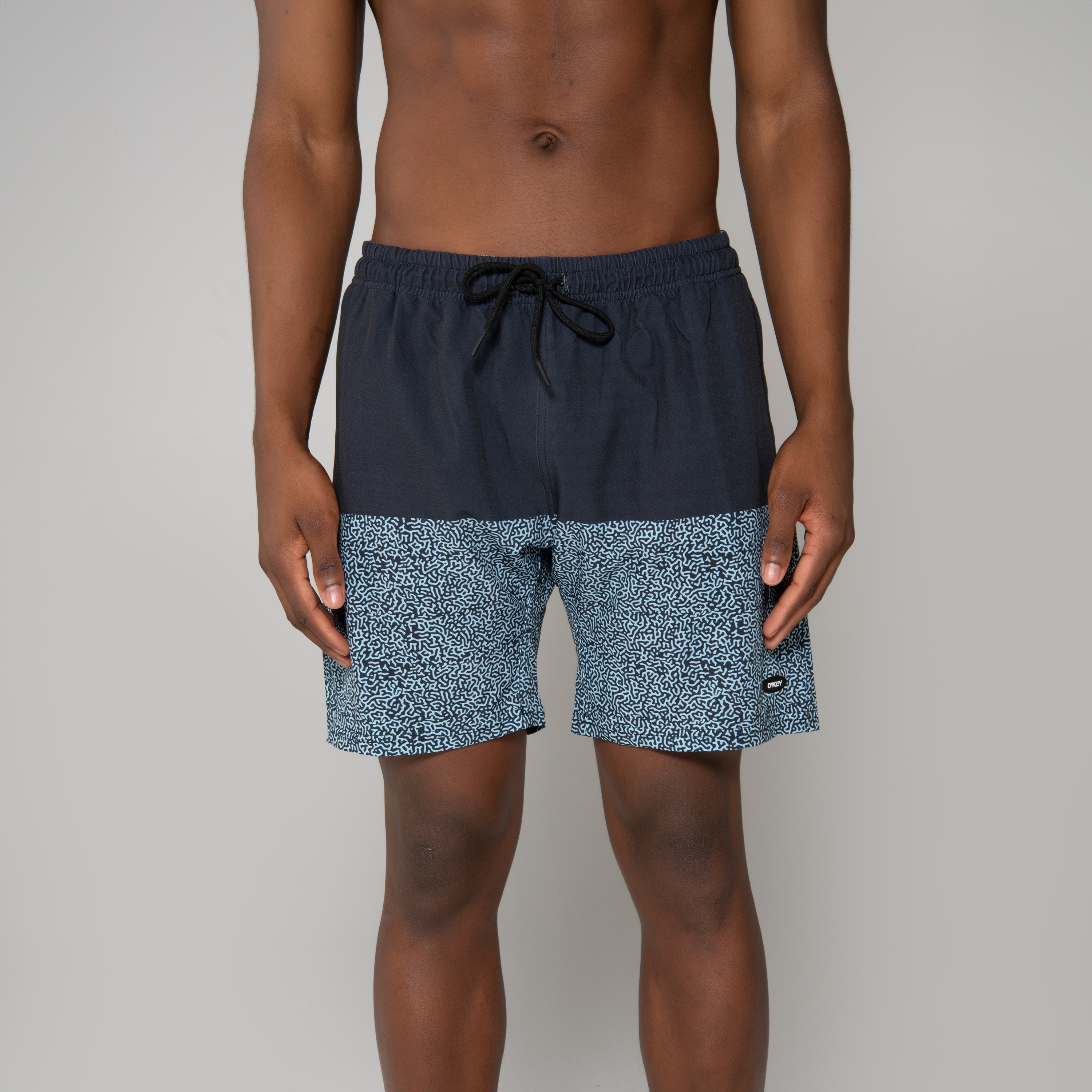 Oakley Shorts Oakley Coral Organic Pock - Blackout | Oakley® BR