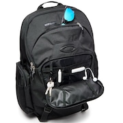 Blade 30 - Jet Black