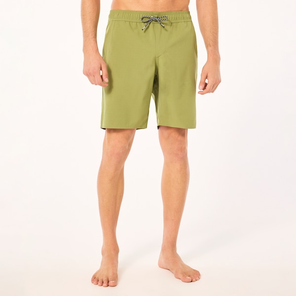 Transport Hybrd Packable Short