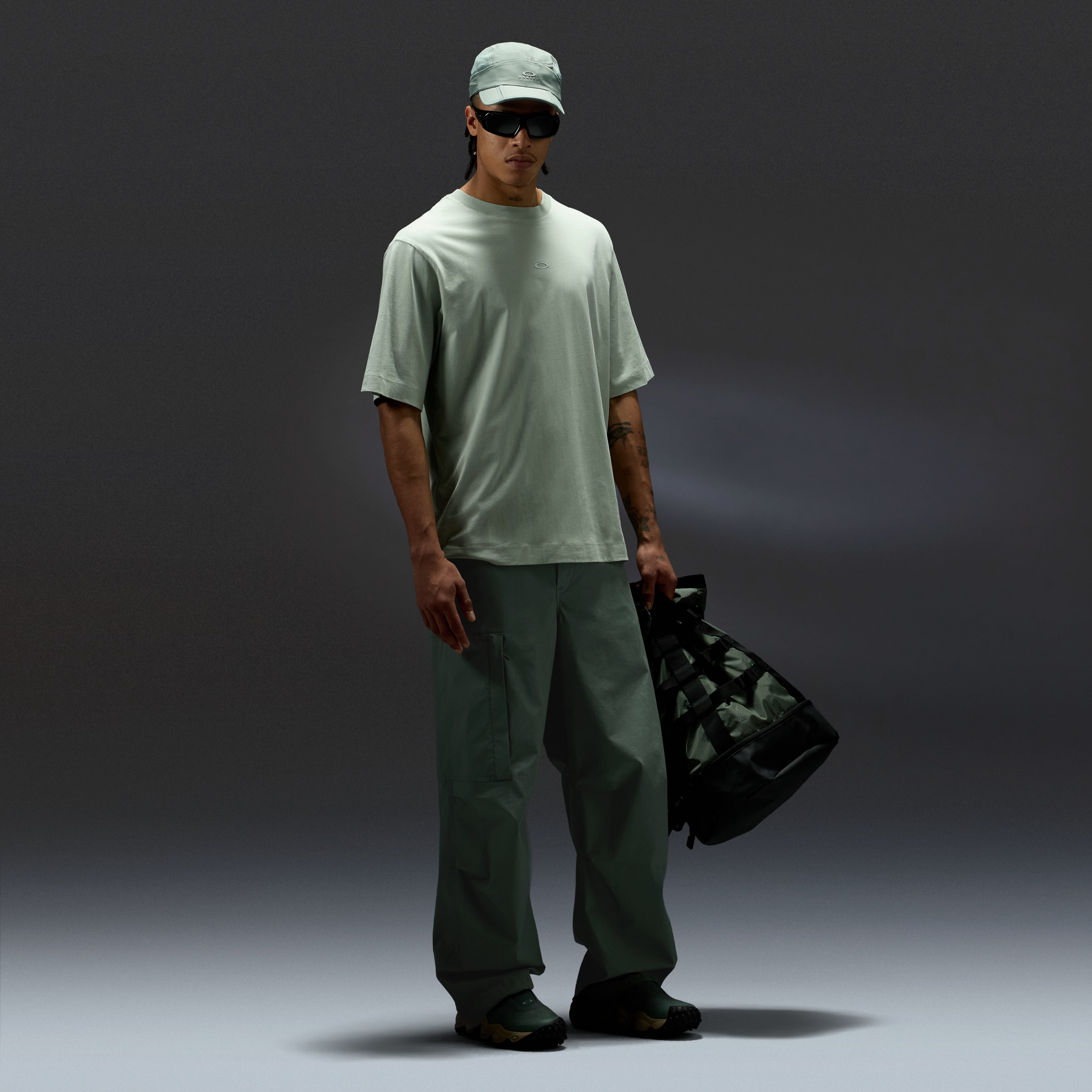 Oakley Men's Reserve Momento Protopia Tee Size: