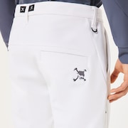 Skull Fusion Warm Pants - White