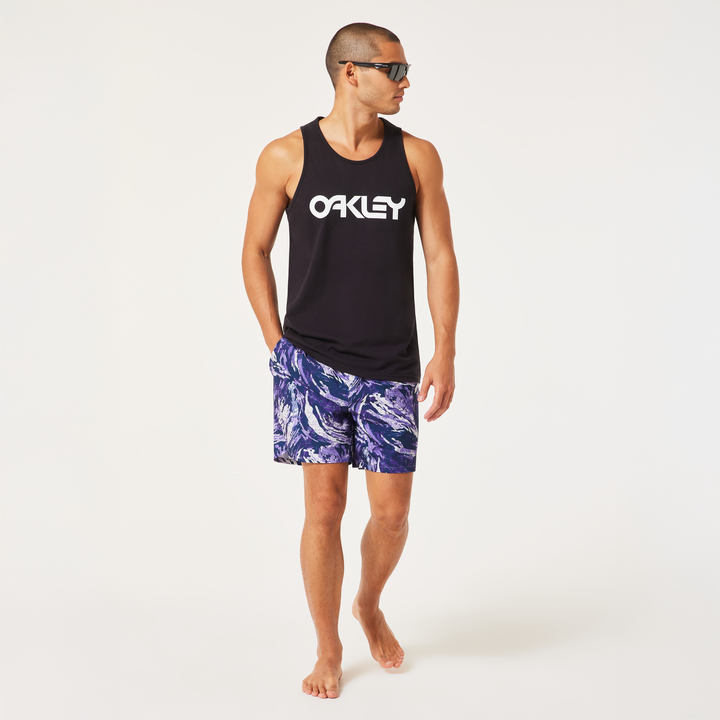 Oakley Laguna Wave 17 Beachshort In Multi