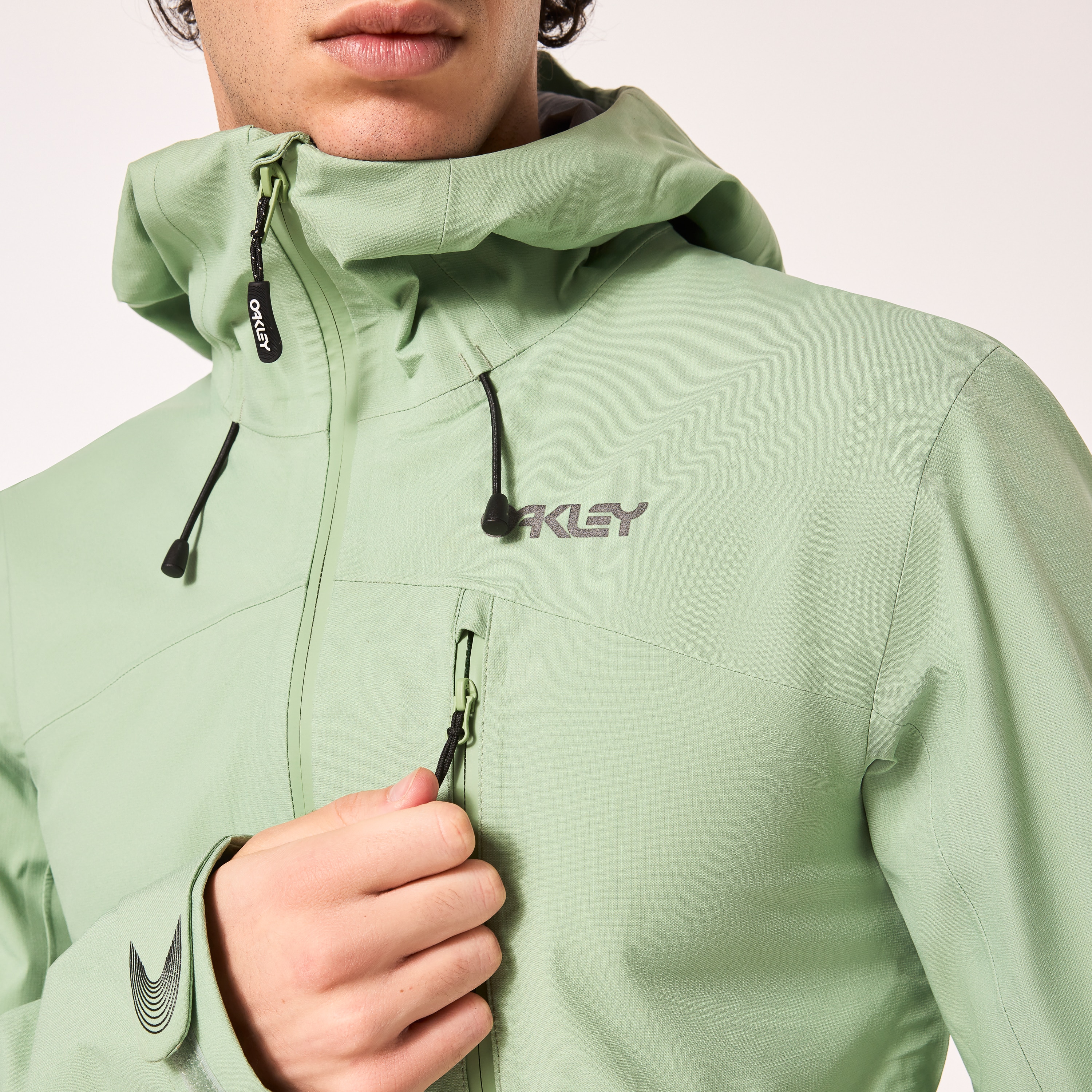 希少　00s oakley  shell jacket Amazon.com: Oakley Men's Standard Elements Shell Jacket 2.0