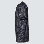 Striking Qd SS Graphic Tee 3.0 - Black Print