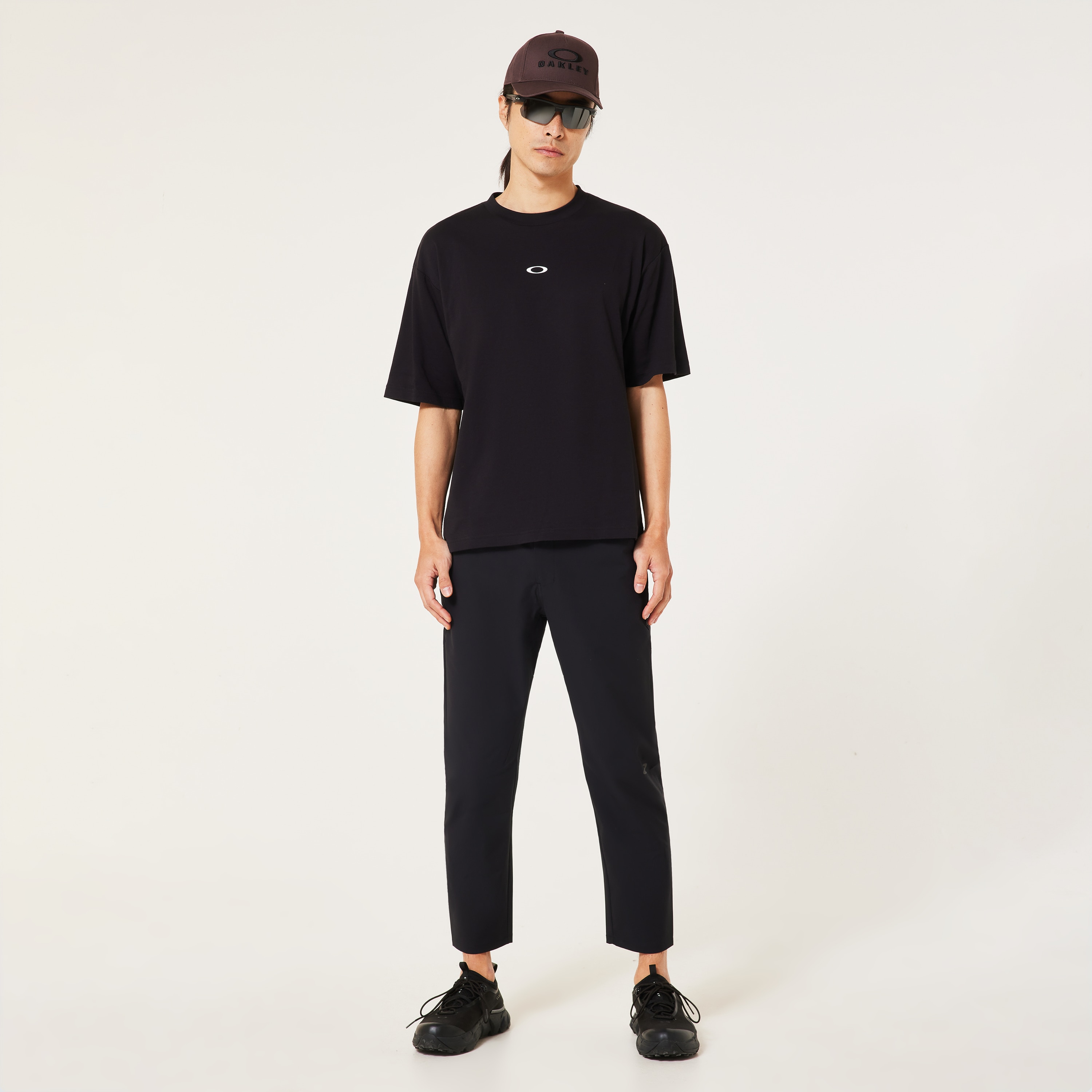 FOA407663__02E_omfb1.png?