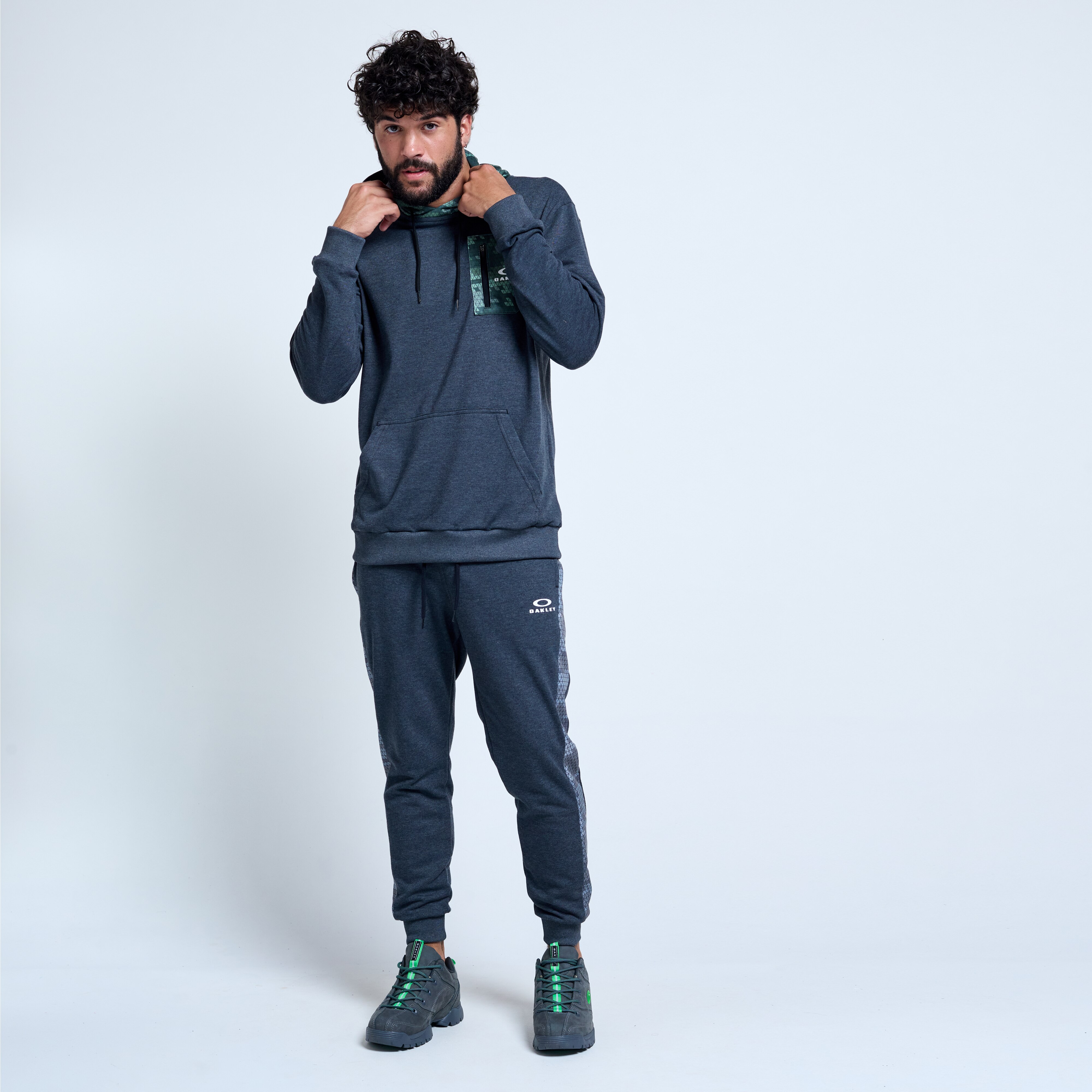 Oakley O' Classics Hoodie - Blackout | Oakley® BR