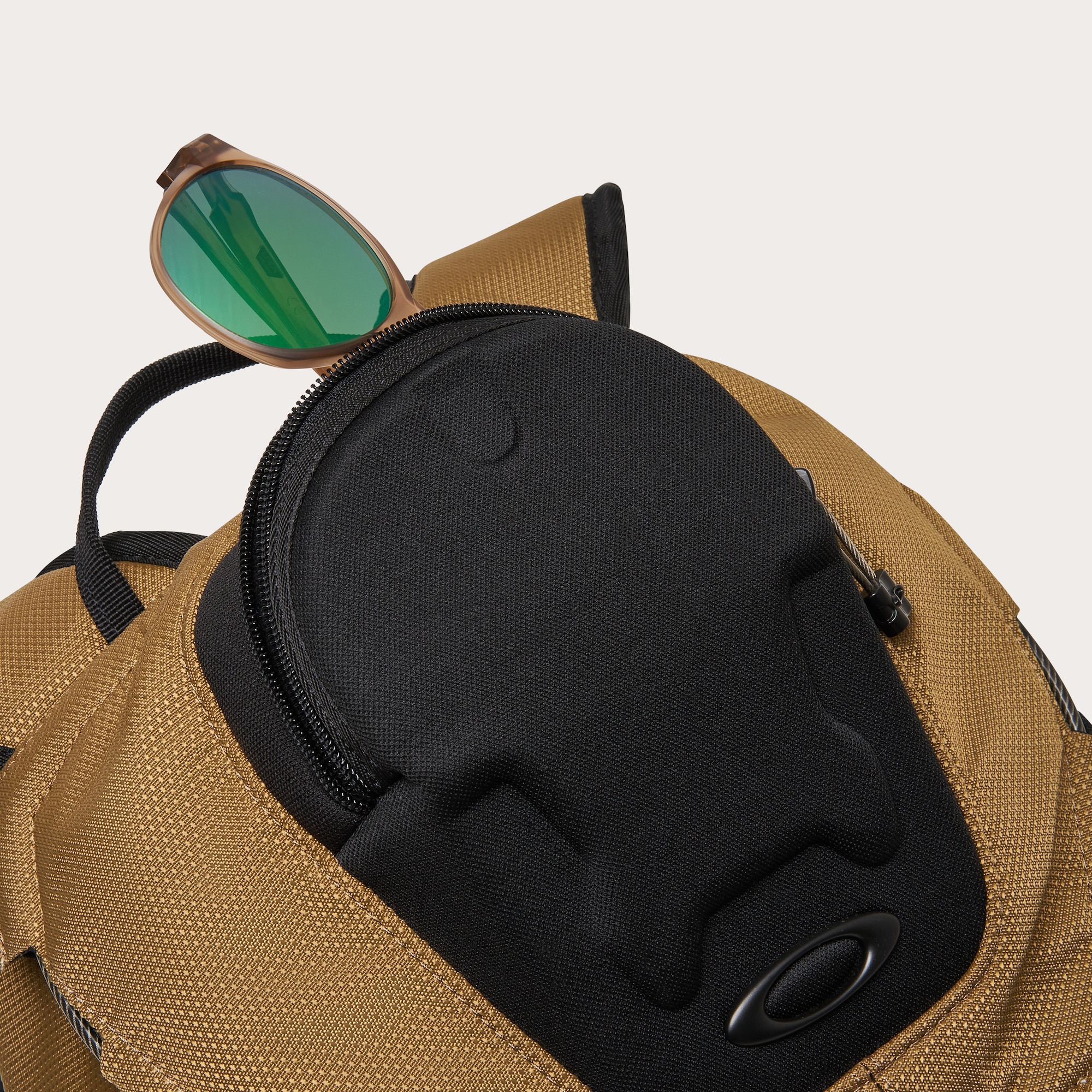 Oakley Bathroom Sink Rc Backpack - Coyote | Oakley® US