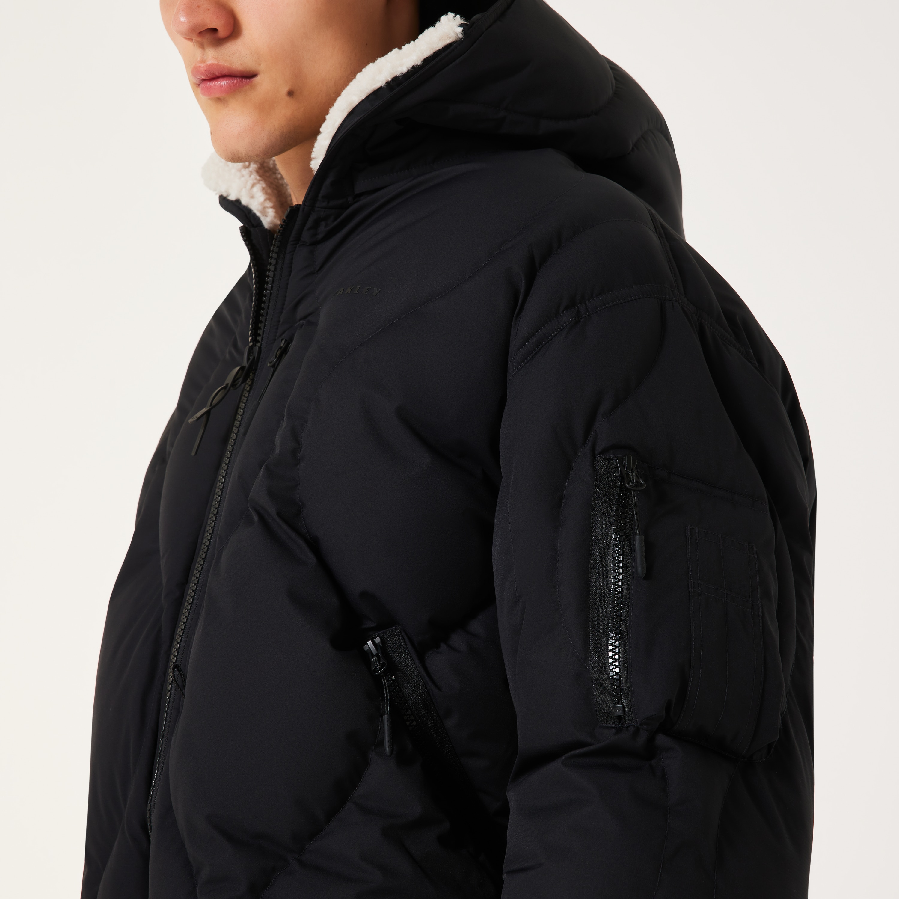 Oakley Urbanslope Puffer Jacket - Blackout | Oakley® US