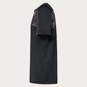 Slant Block Tee 12.0 - Blackout