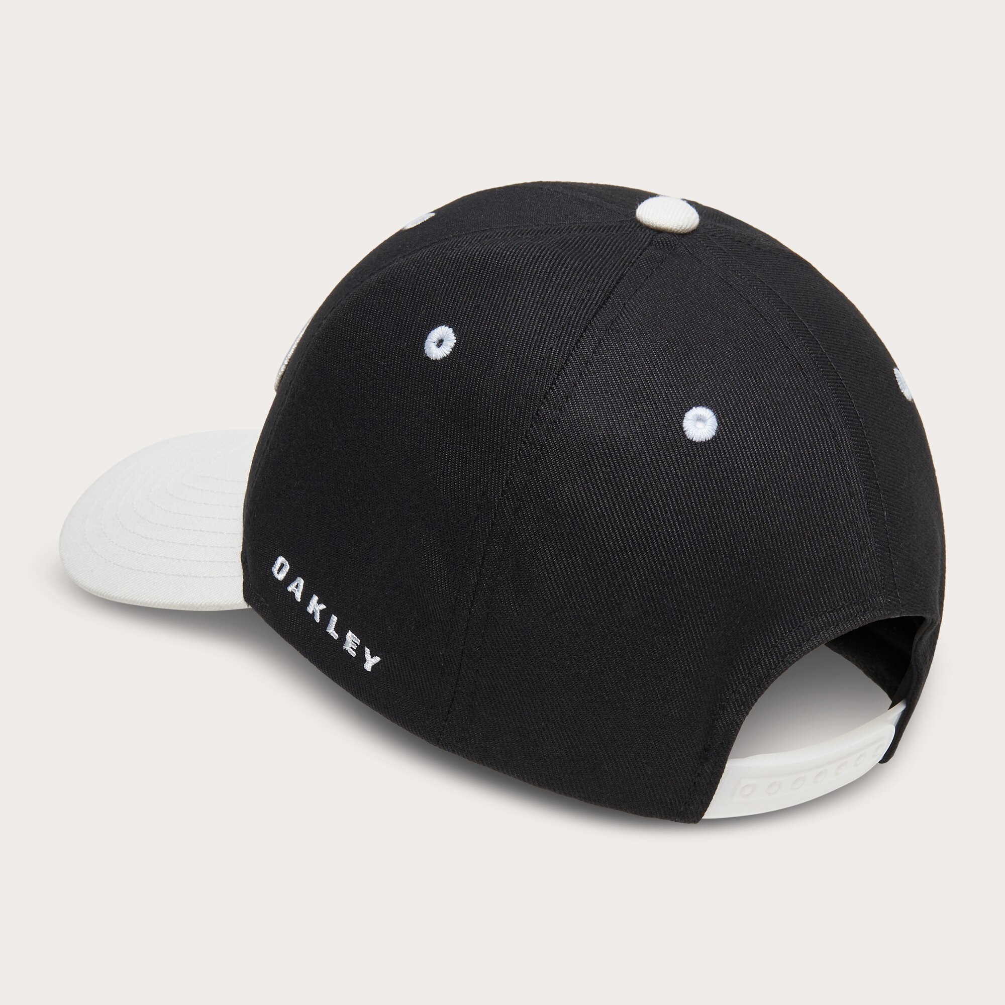 Oakley Alumni Cap in Blackout | Oakley® US