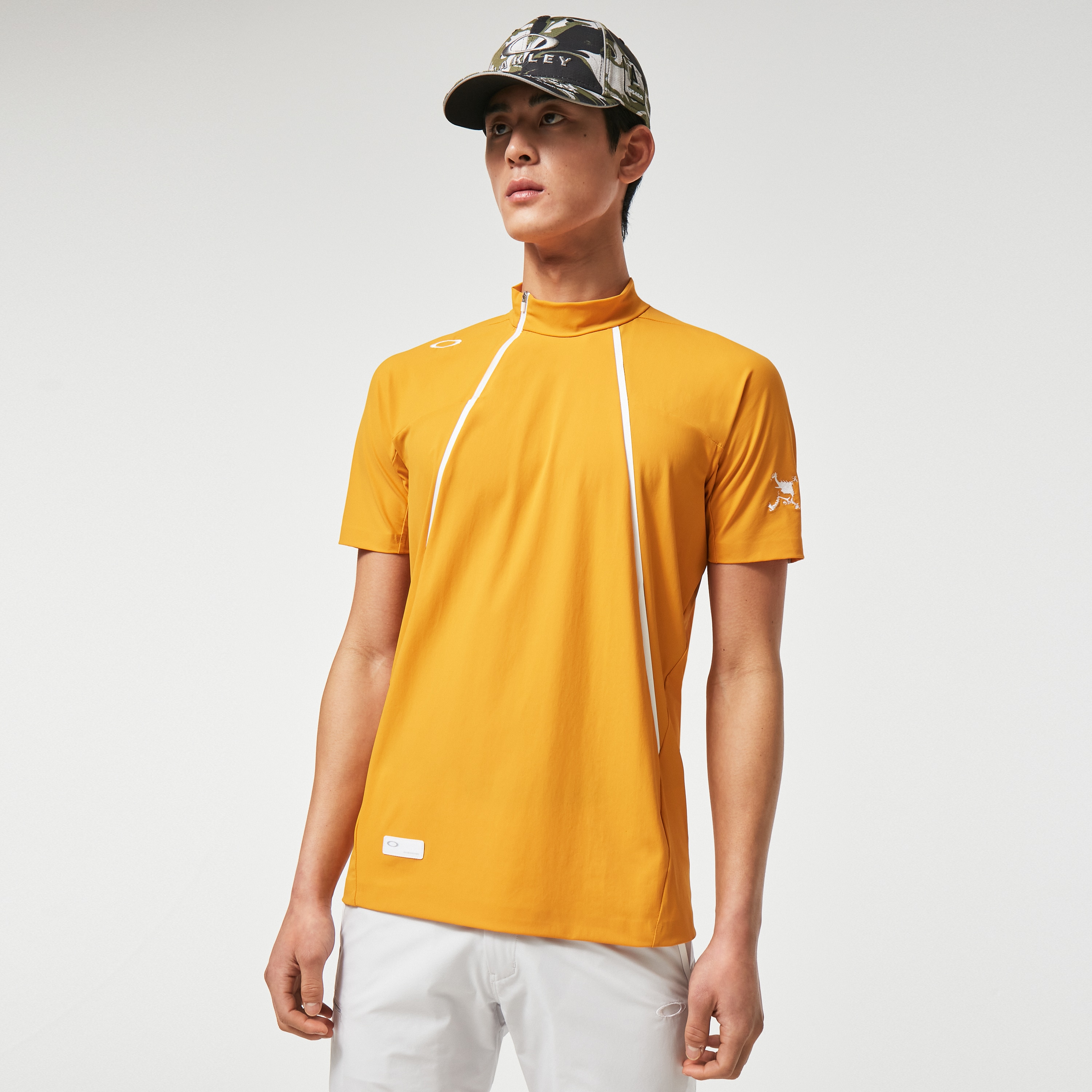 新品　Mサイズ　オークリー スカルロゴメッシュバイカラーモックネックシャツ 新品 Mサイズ オークリー スカルロゴメッシュバイカラーモック