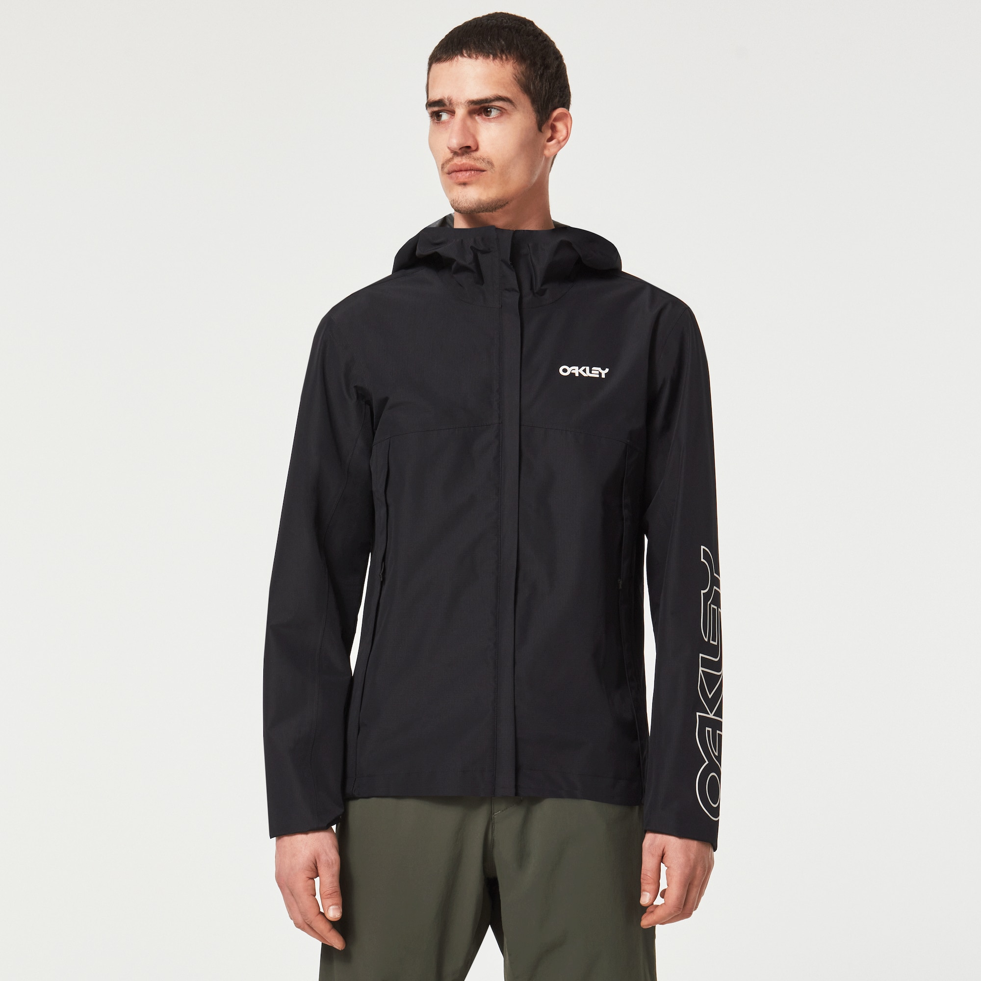 Oakley Elements Shell Jacket in Blackout | Oakley® EU