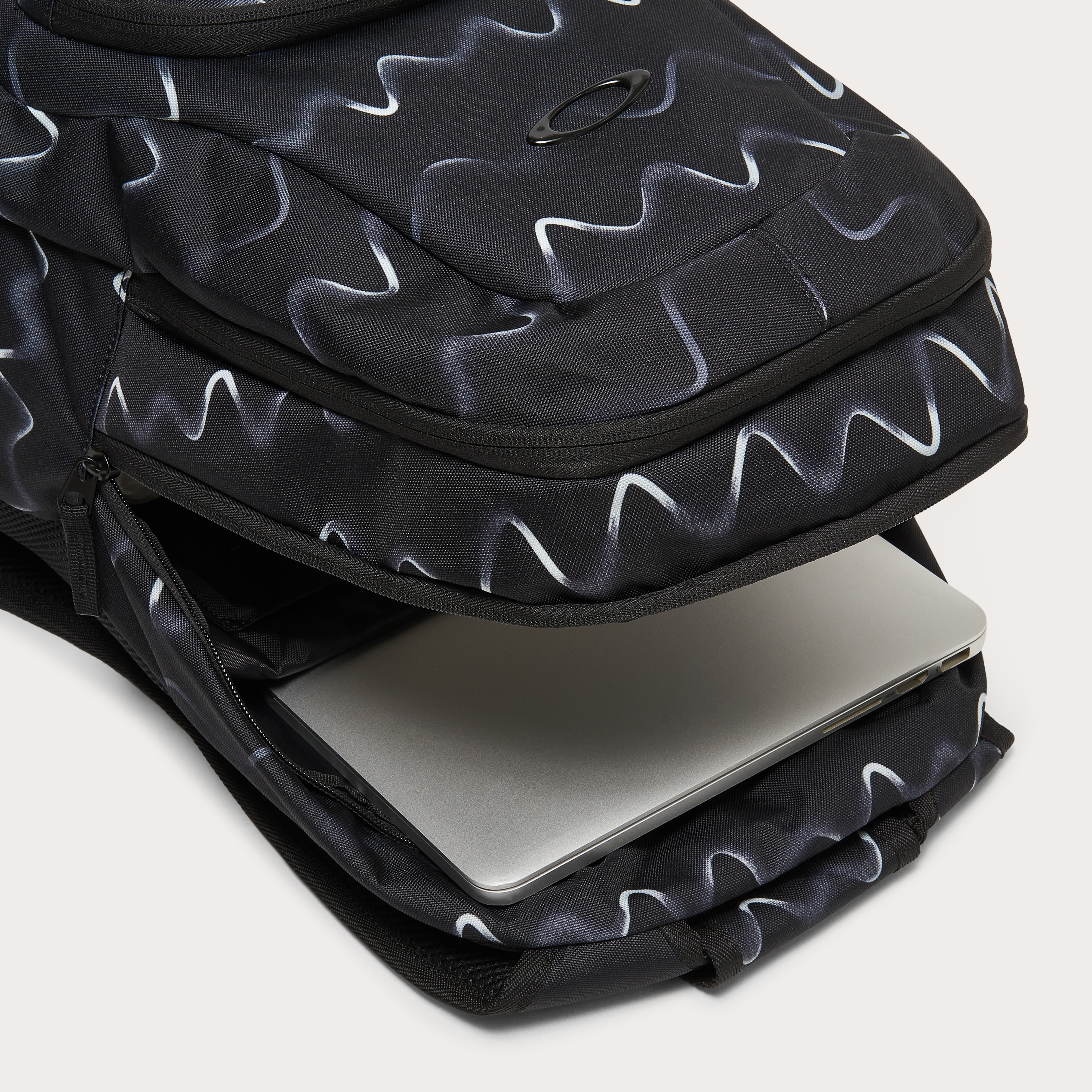 Oakley Primer Rc Laptop Bag - Vanish Lines Black | Oakley® US