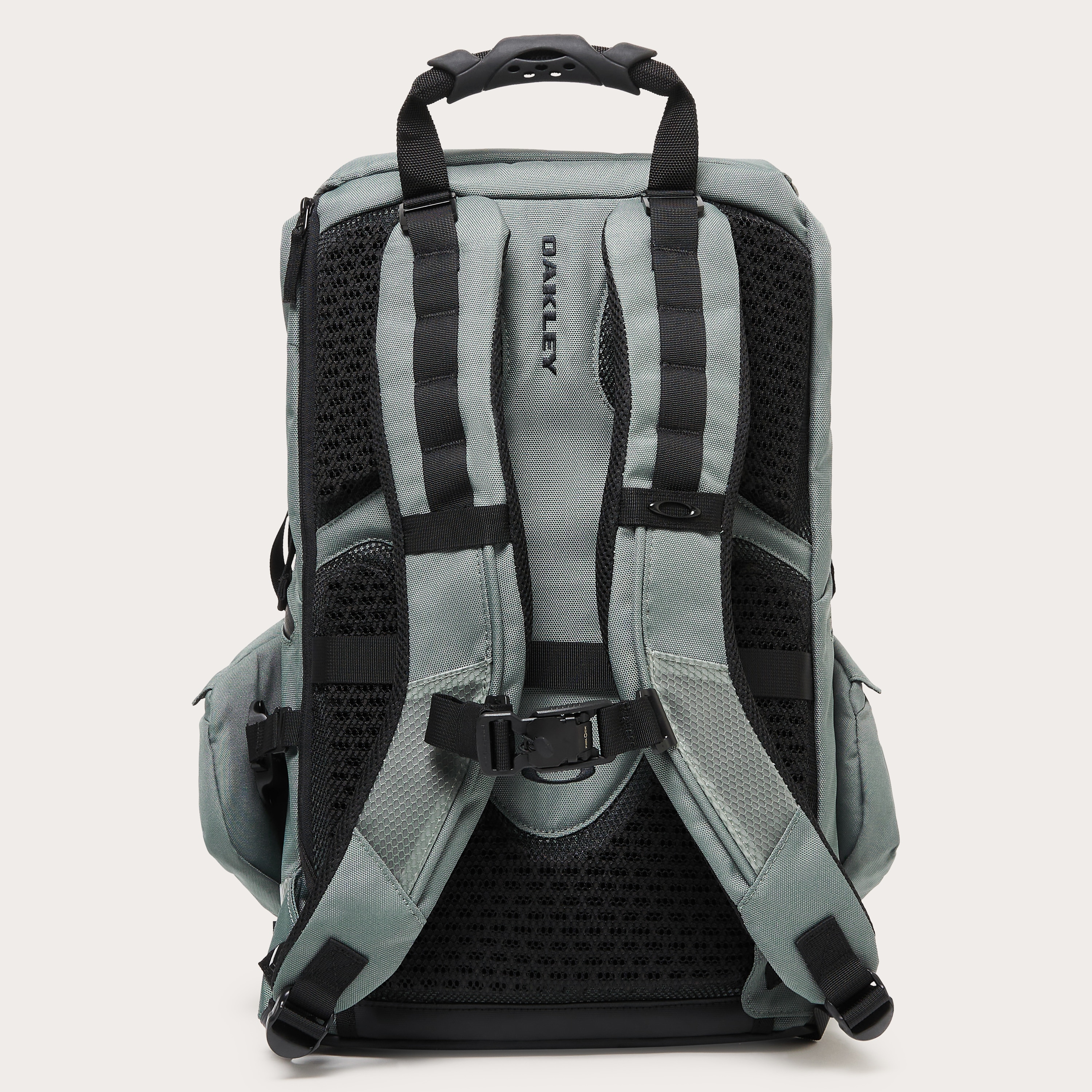Oakley Latitude Flex Pack - Granite Gray | Oakley® US