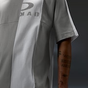 Reserve Momento Tee - Cement